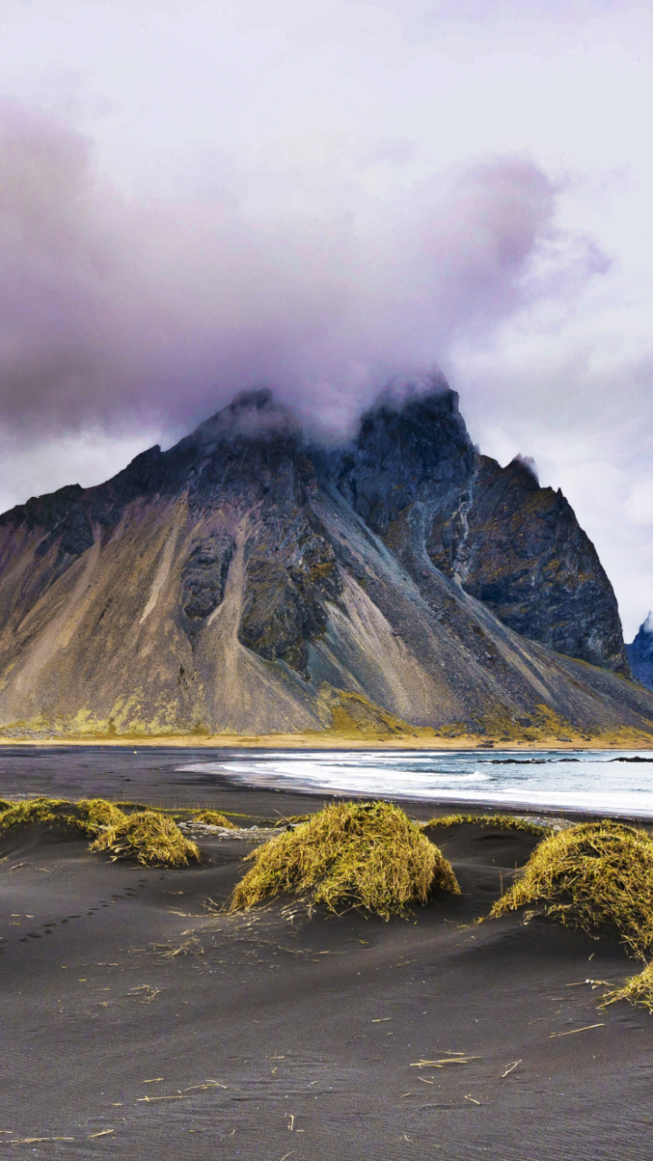Descarga gratuita de fondo de pantalla para móvil de Paisaje, Montañas, Montaña, Nube, Islandia, Capa, Tierra/naturaleza, Vestrahorn, Montaña Vestrahorn.
