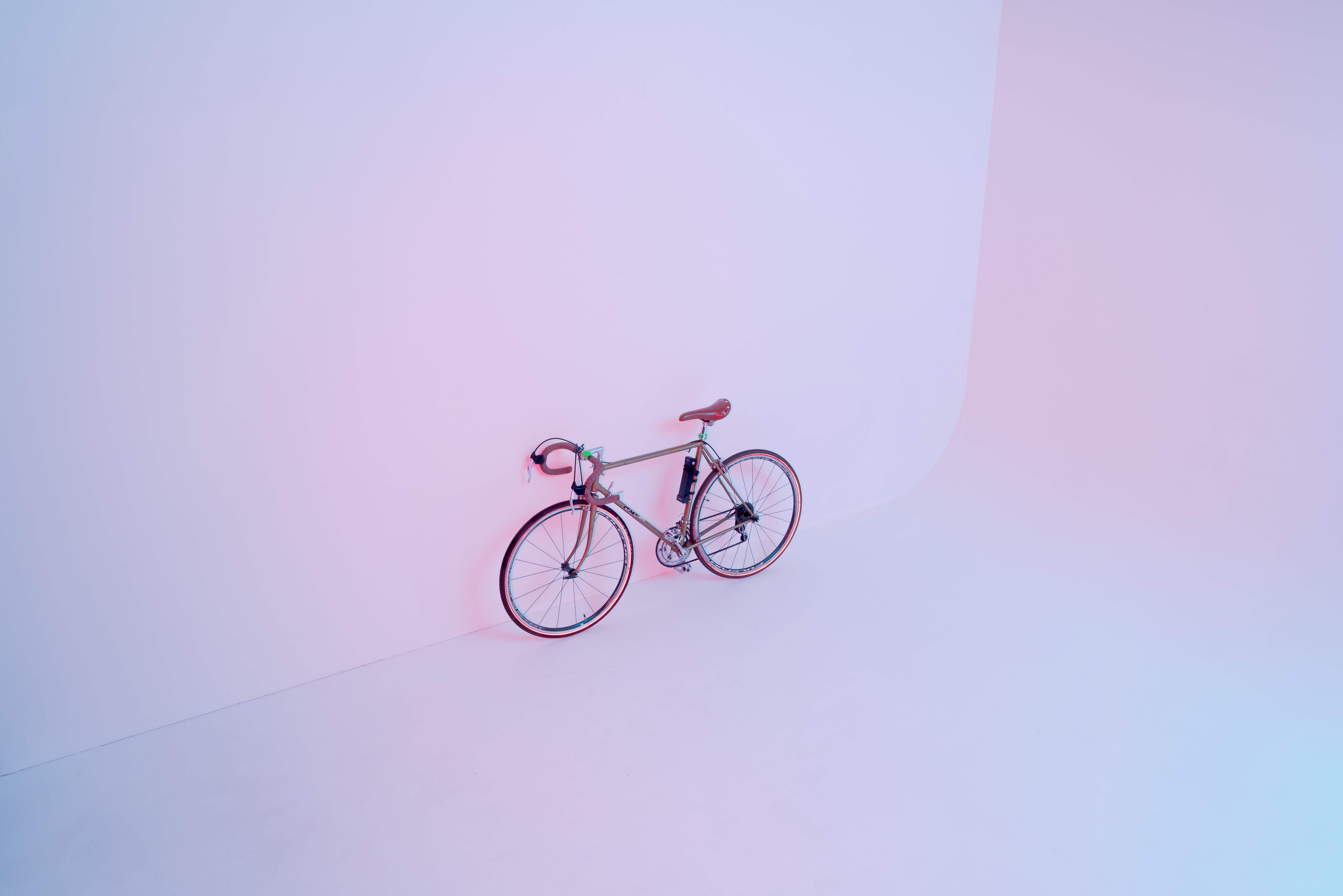 Скачать обои бесплатно Велосипед, Светлый, Розовый, Минимализм картинка на рабочий стол ПК
