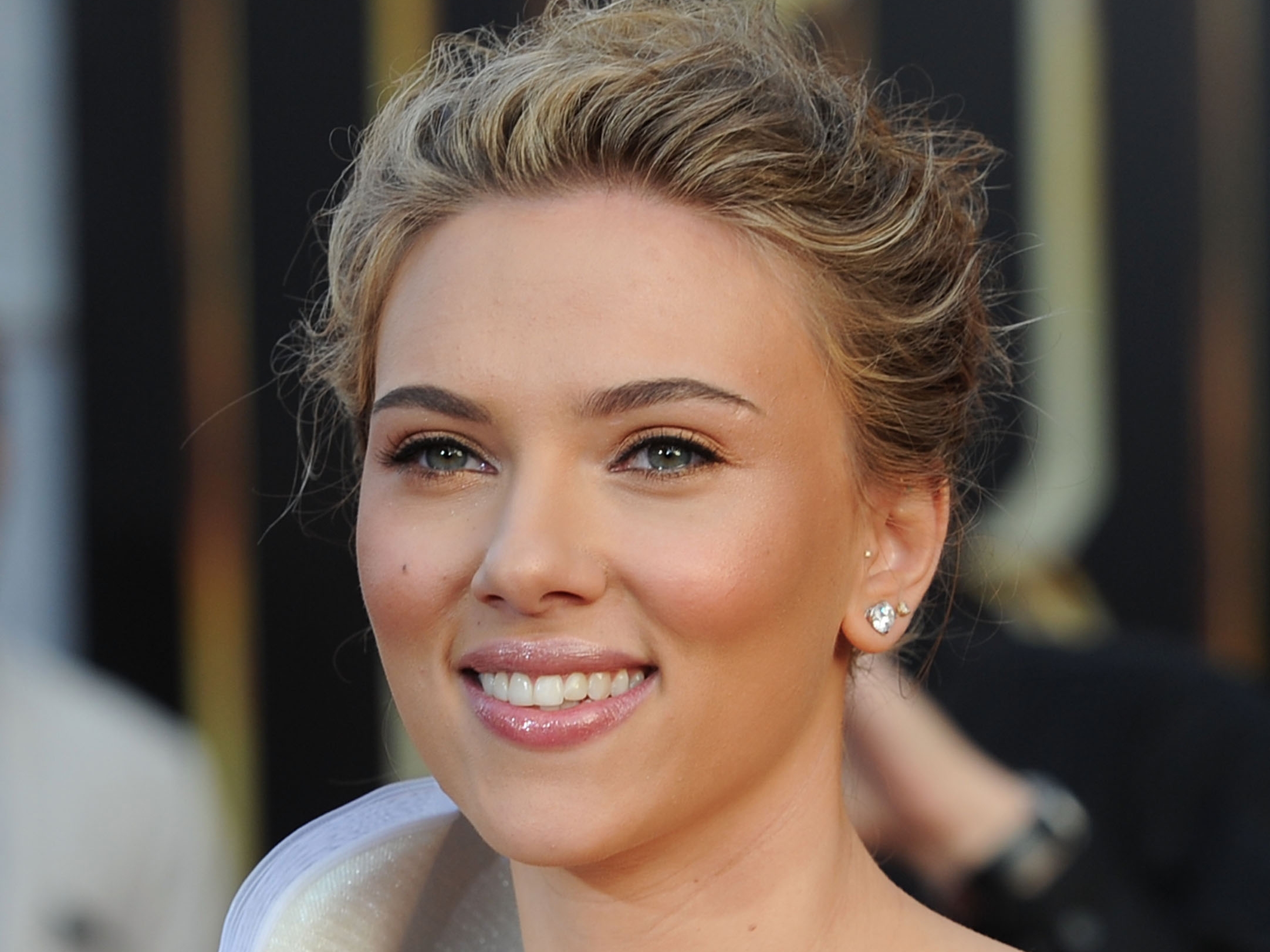 Download mobile wallpaper Scarlett Johansson, Celebrity for free.