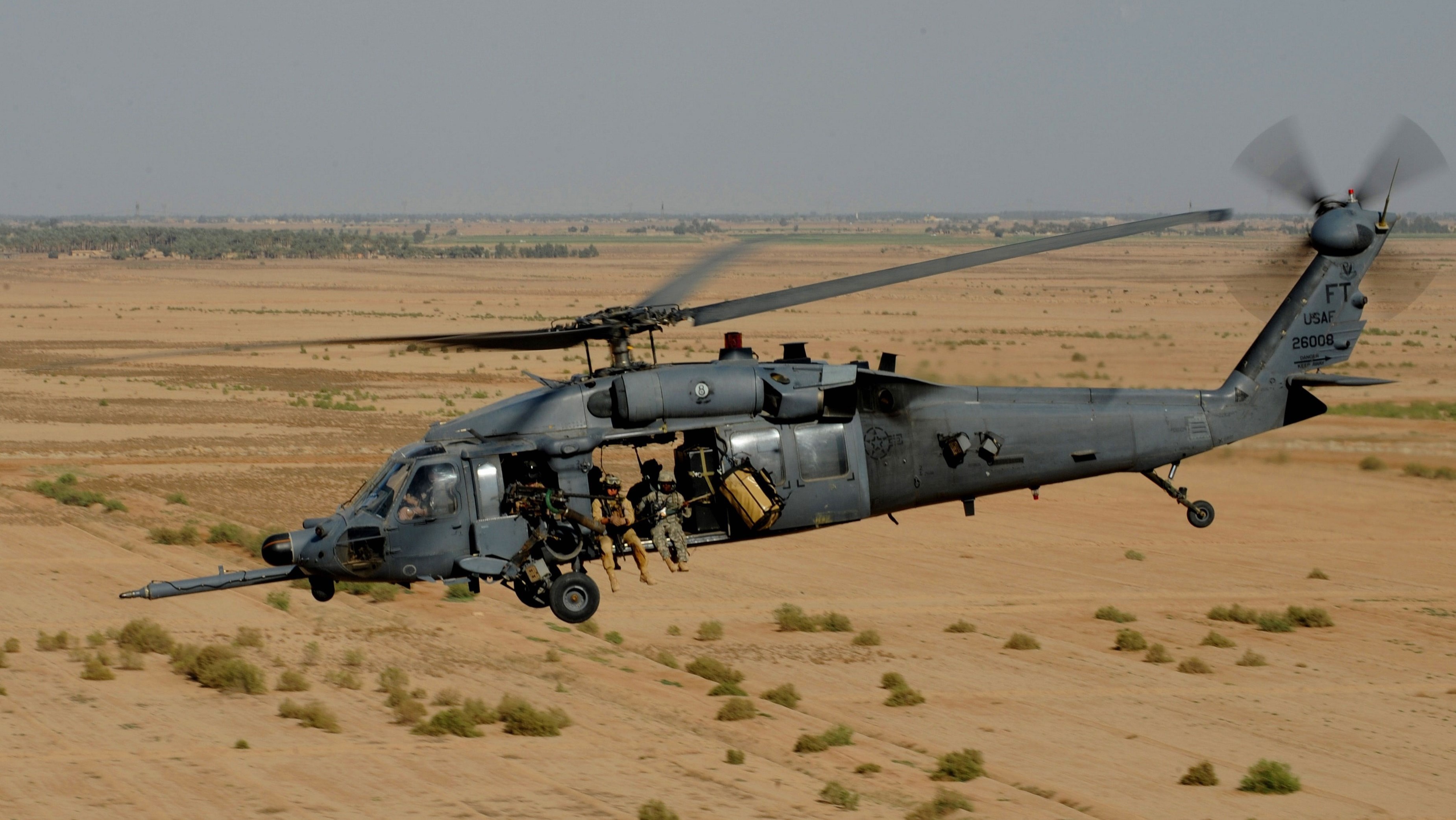 Скачати мобільні шпалери Літак, Вертоліт, Військовий, Sikorsky Uh 60 Black Hawk, Військові Вертольоти безкоштовно.