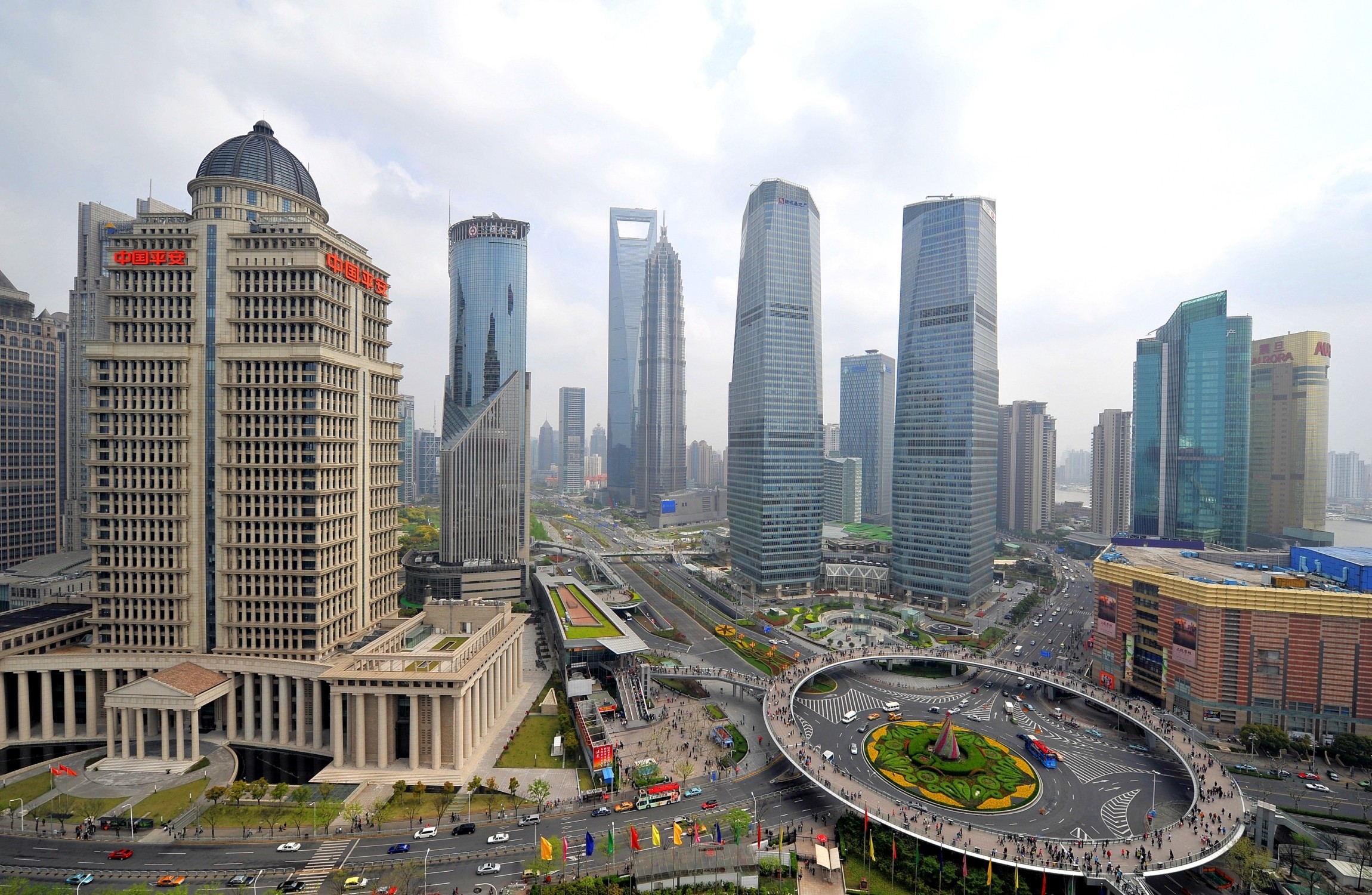 Скачать картинку Шанхай, Кита́й, Города, Сделано Человеком, Город в телефон бесплатно.