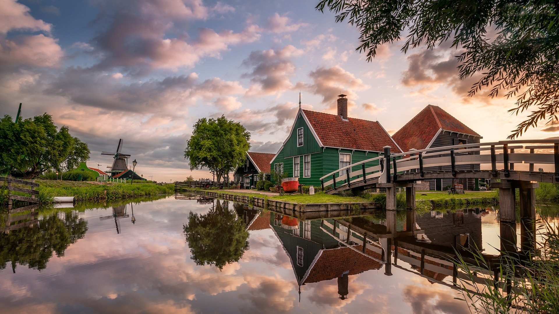 Free download wallpaper Reflection, House, Netherlands, Man Made on your PC desktop