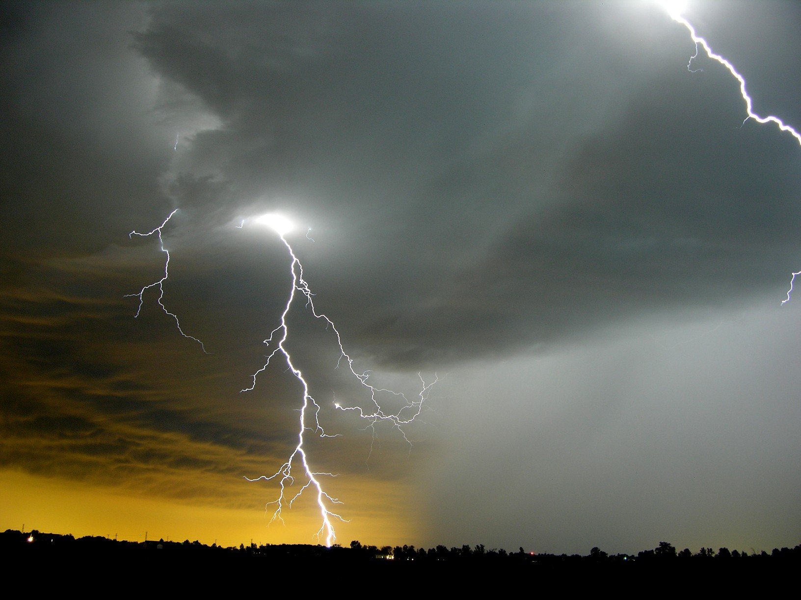 Free download wallpaper Lightning, Photography on your PC desktop