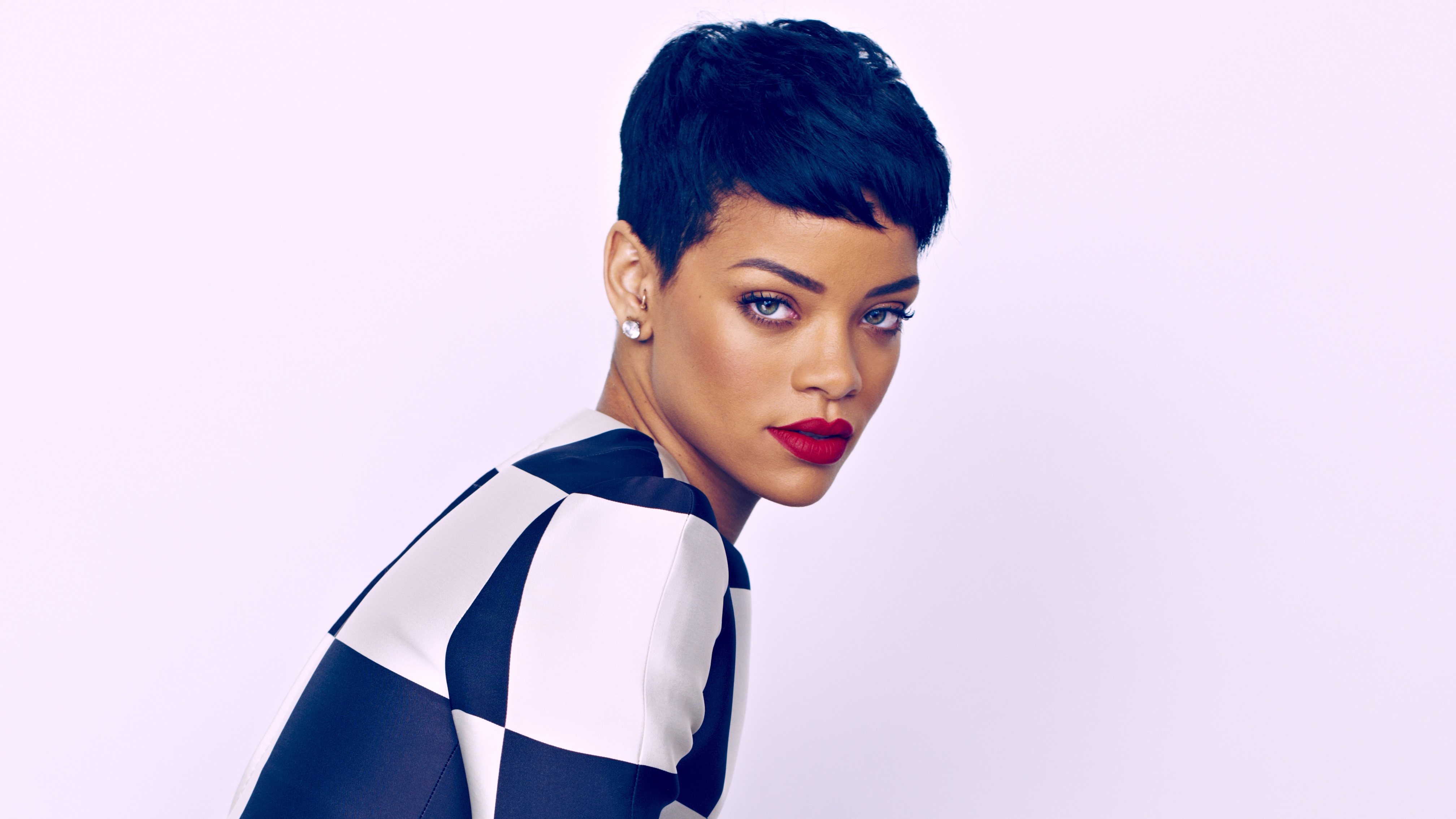 Download mobile wallpaper Music, Rihanna, Singer, Black Hair, Short Hair, Lipstick, Barbadian for free.