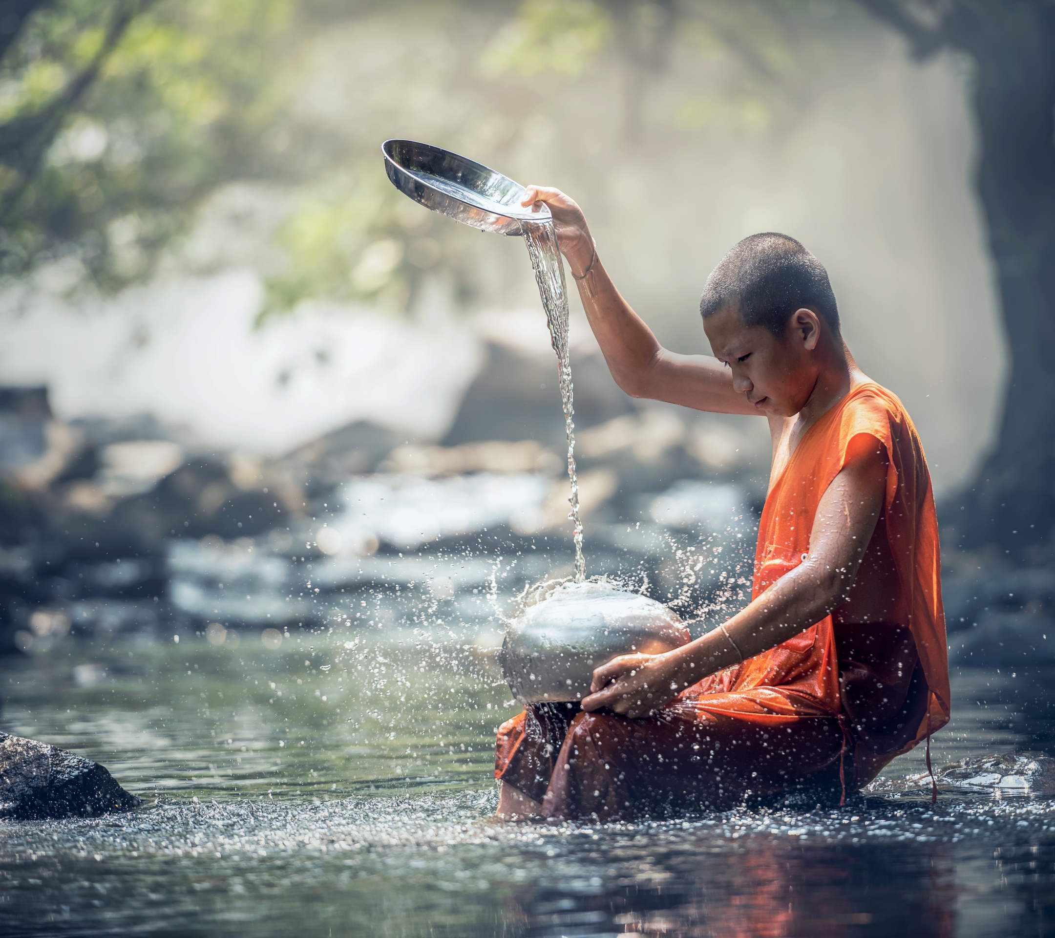 Download mobile wallpaper People, Water, Monk, Thailand, Religious for free.