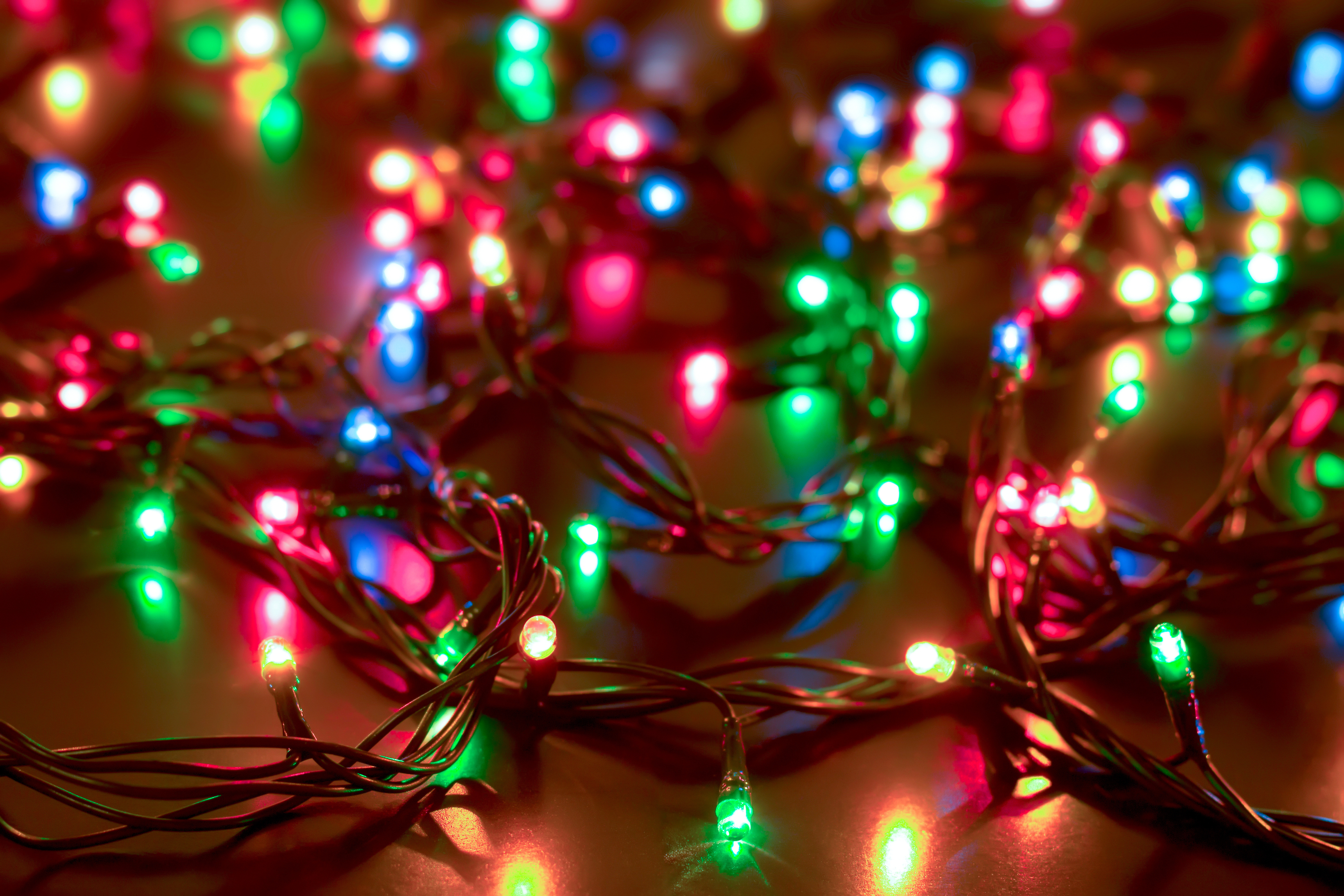 666021 baixar imagens luzes de natal, feriados, natal, decoração, luz - papéis de parede e protetores de tela gratuitamente