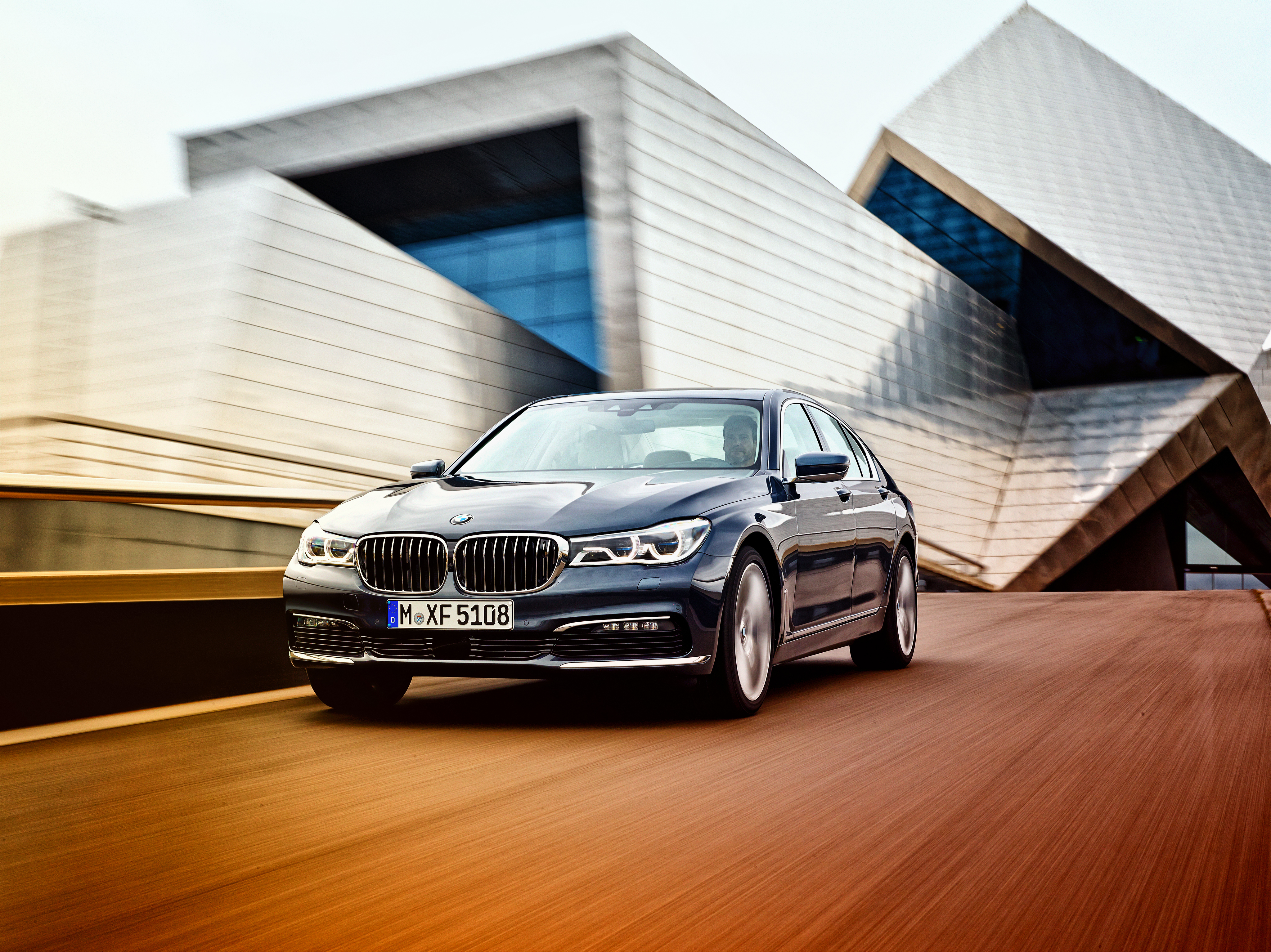 Download mobile wallpaper Bmw, Car, Bmw 7 Series, Vehicles for free.