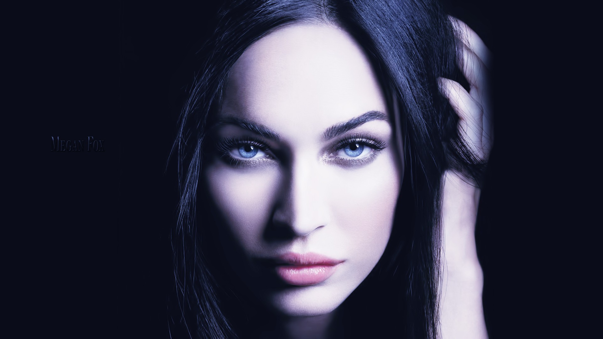 Handy-Wallpaper Megan Fox, Amerikanisch, Darstellerin, Berühmtheiten, Gesicht, Blaue Augen, Schwarzes Haar kostenlos herunterladen.