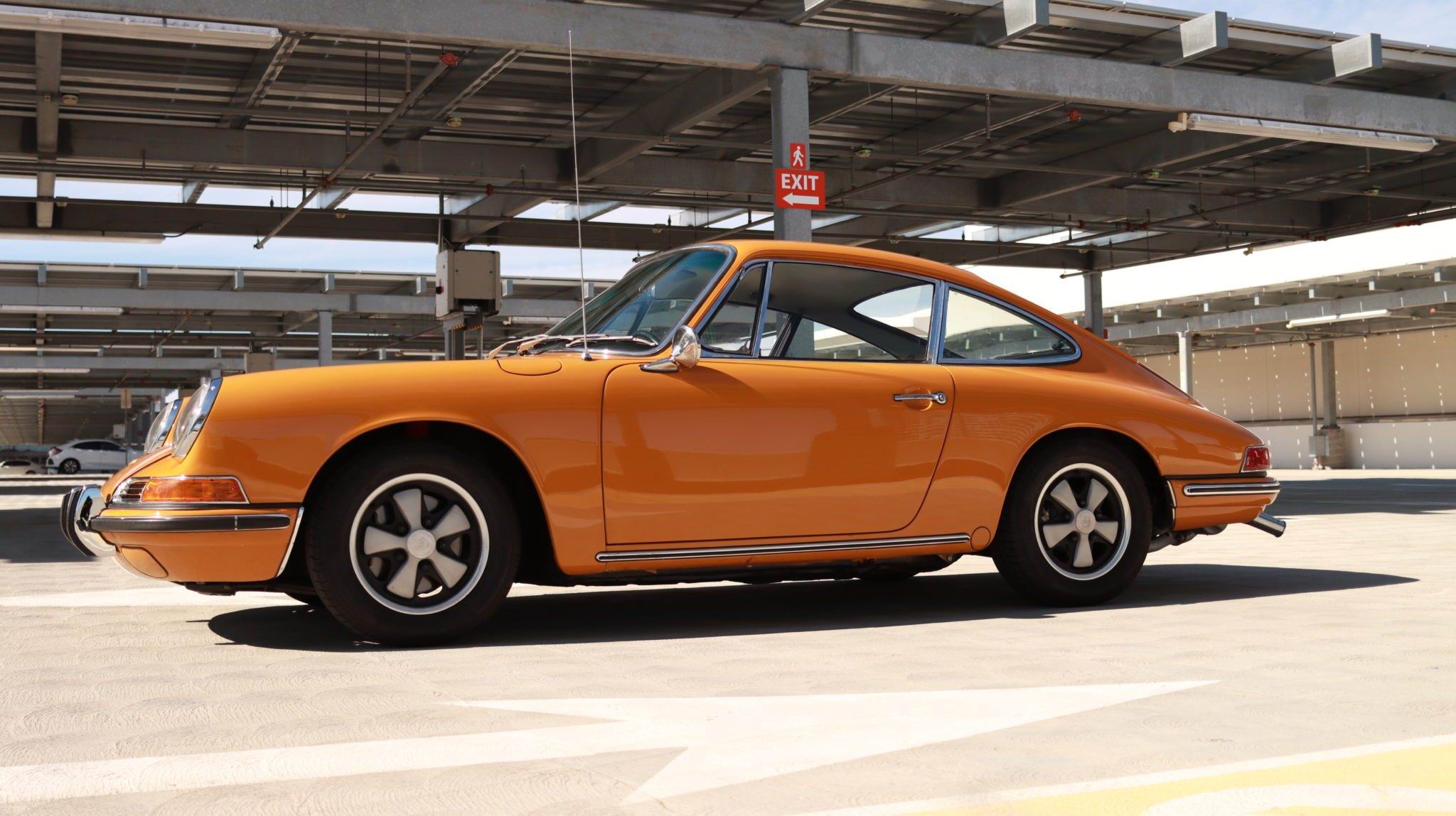 Téléchargez gratuitement l'image Voitures, Porsche 911, Coupé, Vieille Voiture, Véhicules, Voiture Orange sur le bureau de votre PC