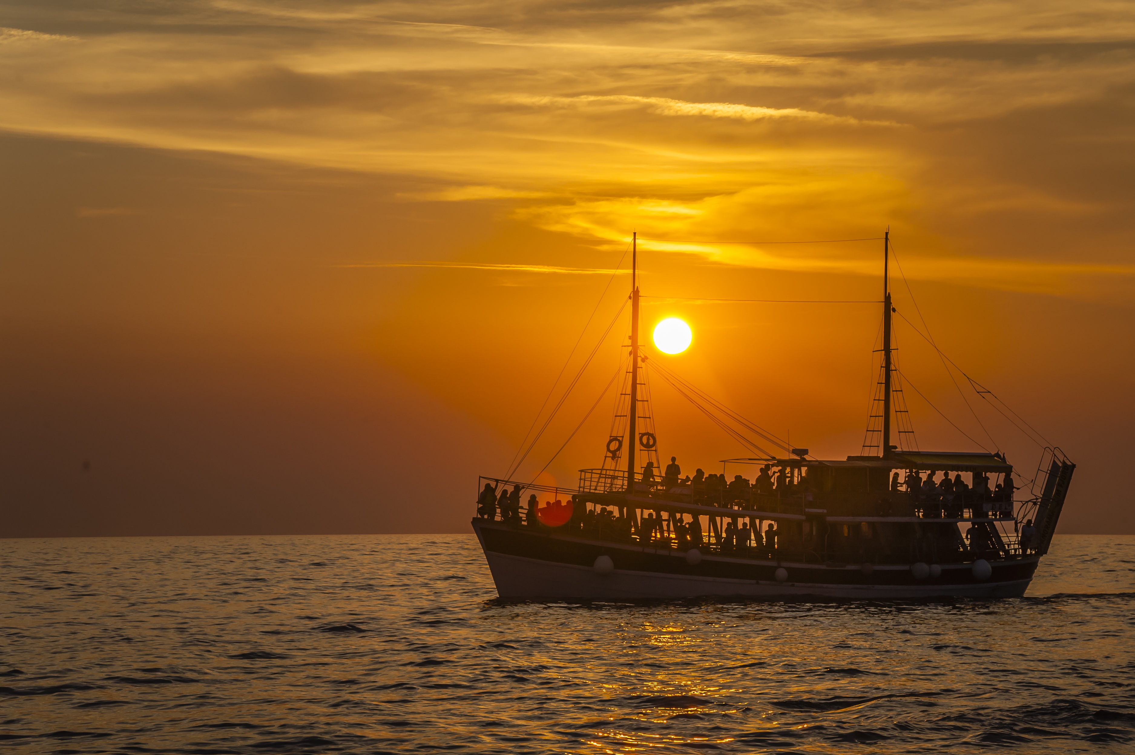 Téléchargez gratuitement l'image Coucher De Soleil, Bateau, Navire, Véhicules, Couleur Orange) sur le bureau de votre PC