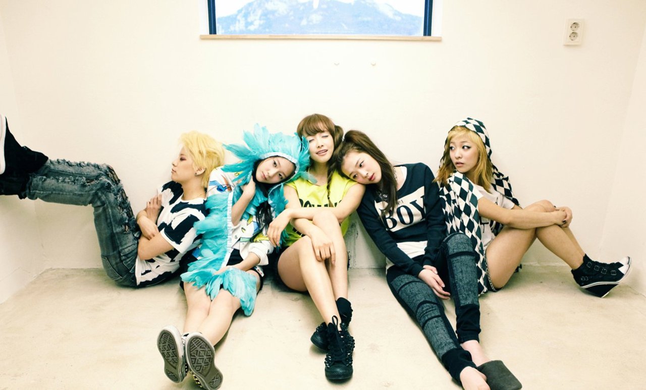 Download mobile wallpaper Music, F(X) for free.