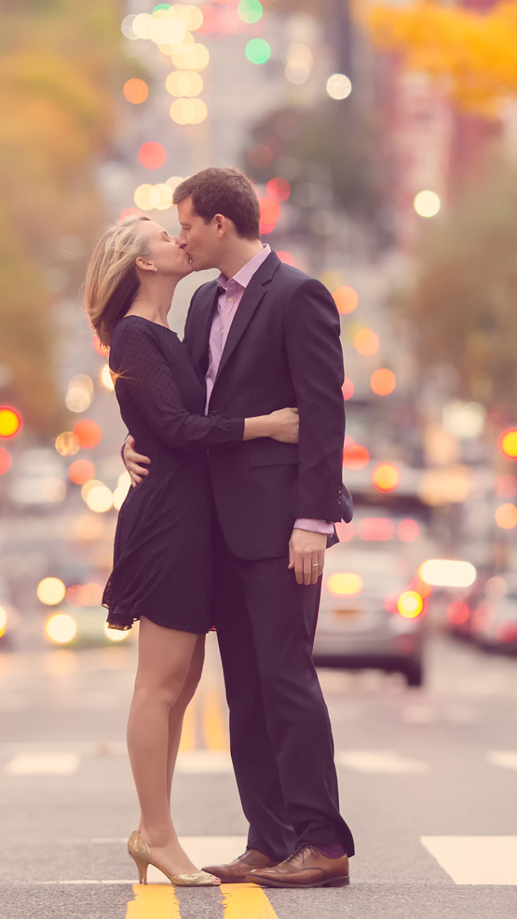 Download mobile wallpaper Love, Couple, Street, Child, Kiss, Photography for free.