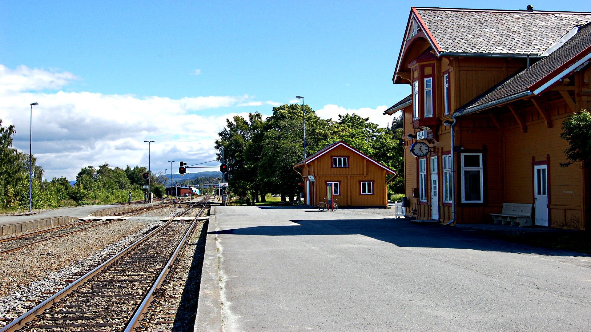 Скачать картинку Норвегия, Железнодорожная Станция, Сделано Человеком в телефон бесплатно.