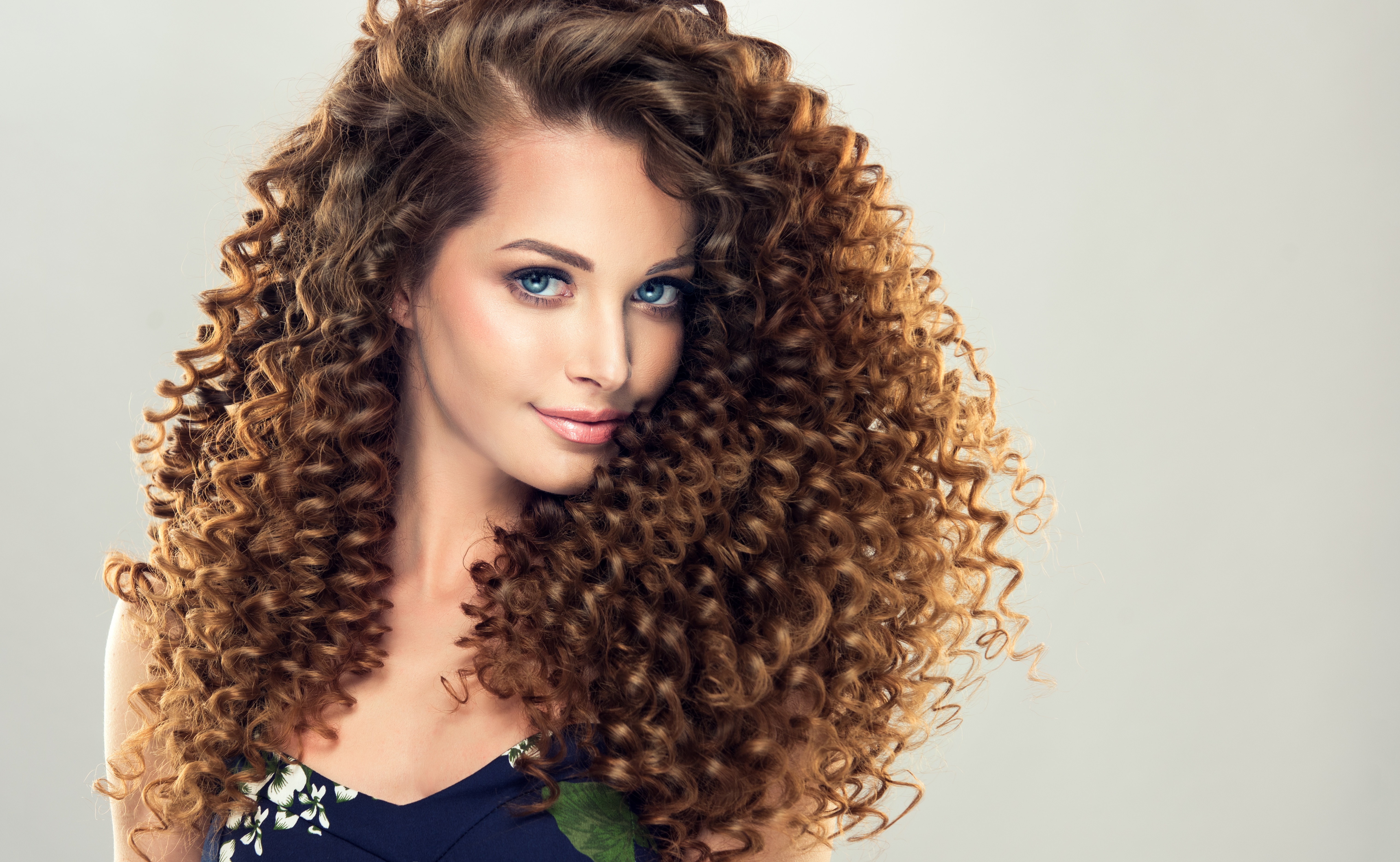 Free download wallpaper Redhead, Model, Women, Curl, Blue Eyes, Long Hair on your PC desktop