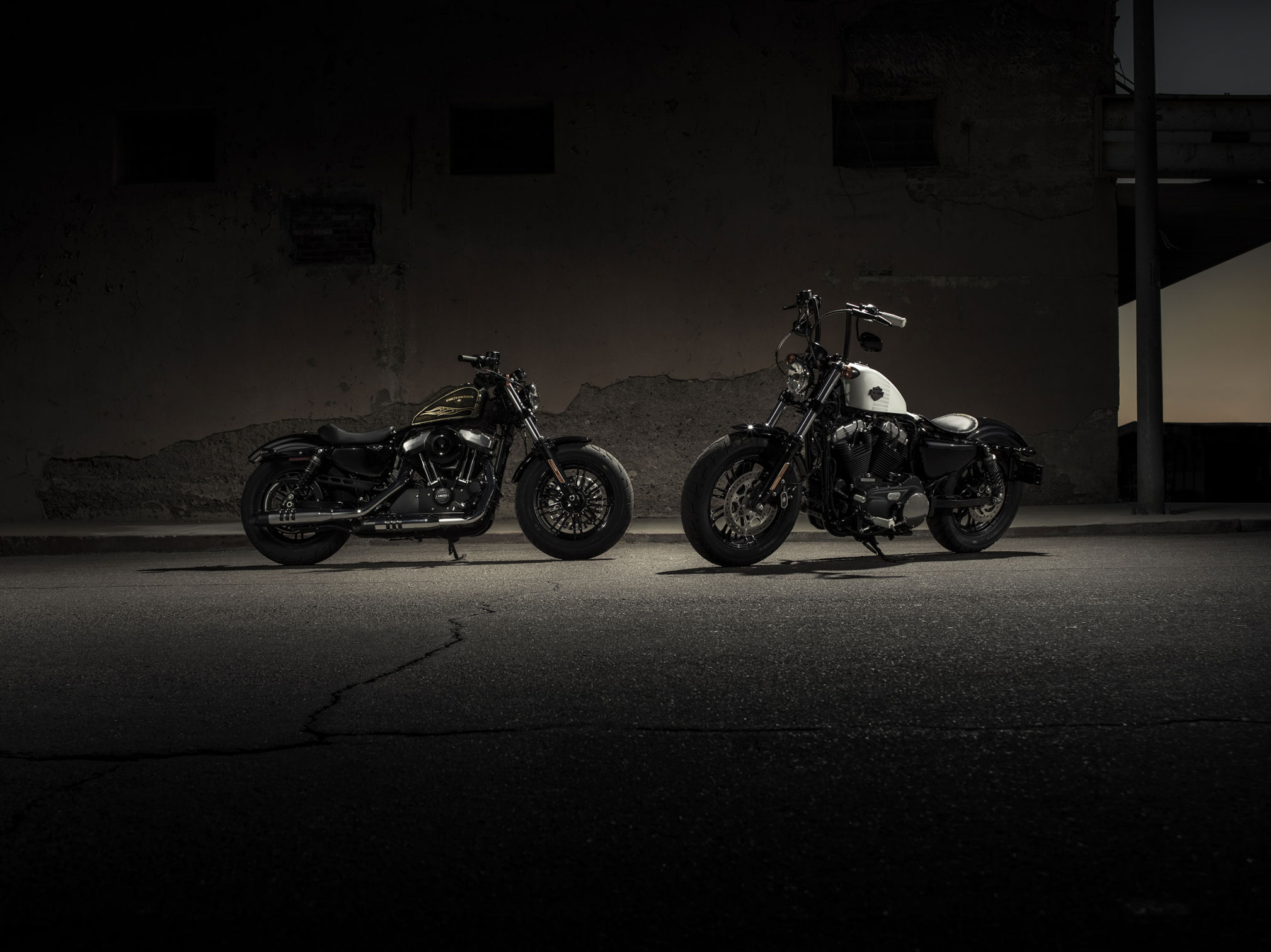 Завантажити шпалери Harley Davidson Forty Eight на телефон безкоштовно