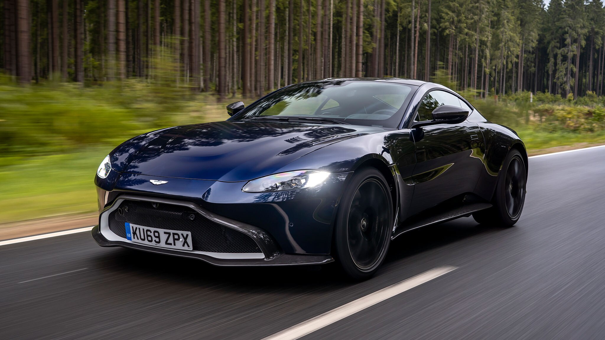 Laden Sie das Aston Martin, Autos, Fahrzeuge, Aston Martin Vantage-Bild kostenlos auf Ihren PC-Desktop herunter