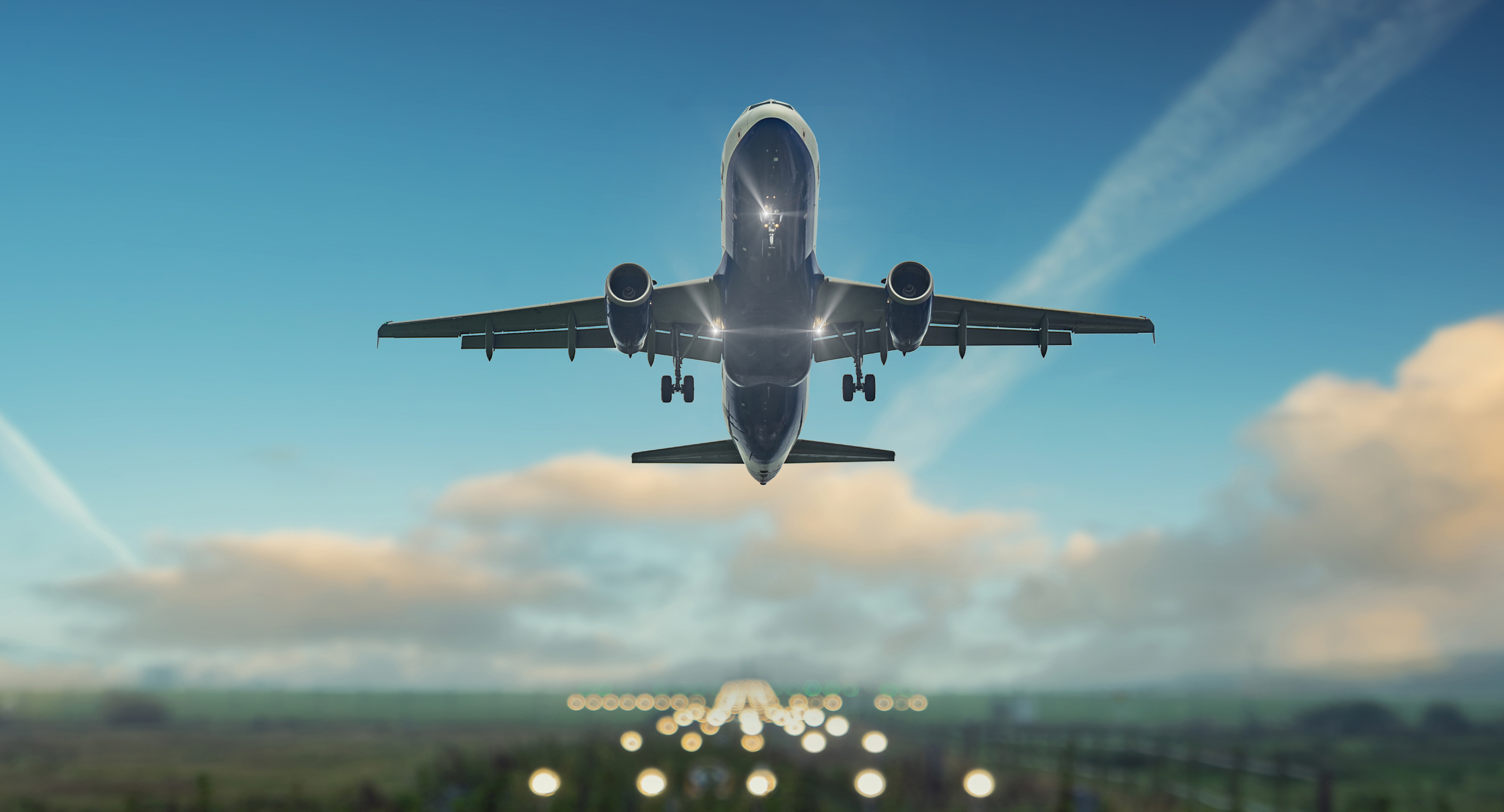 Download mobile wallpaper Sky, Aircraft, Passenger Plane, Vehicles, Depth Of Field for free.