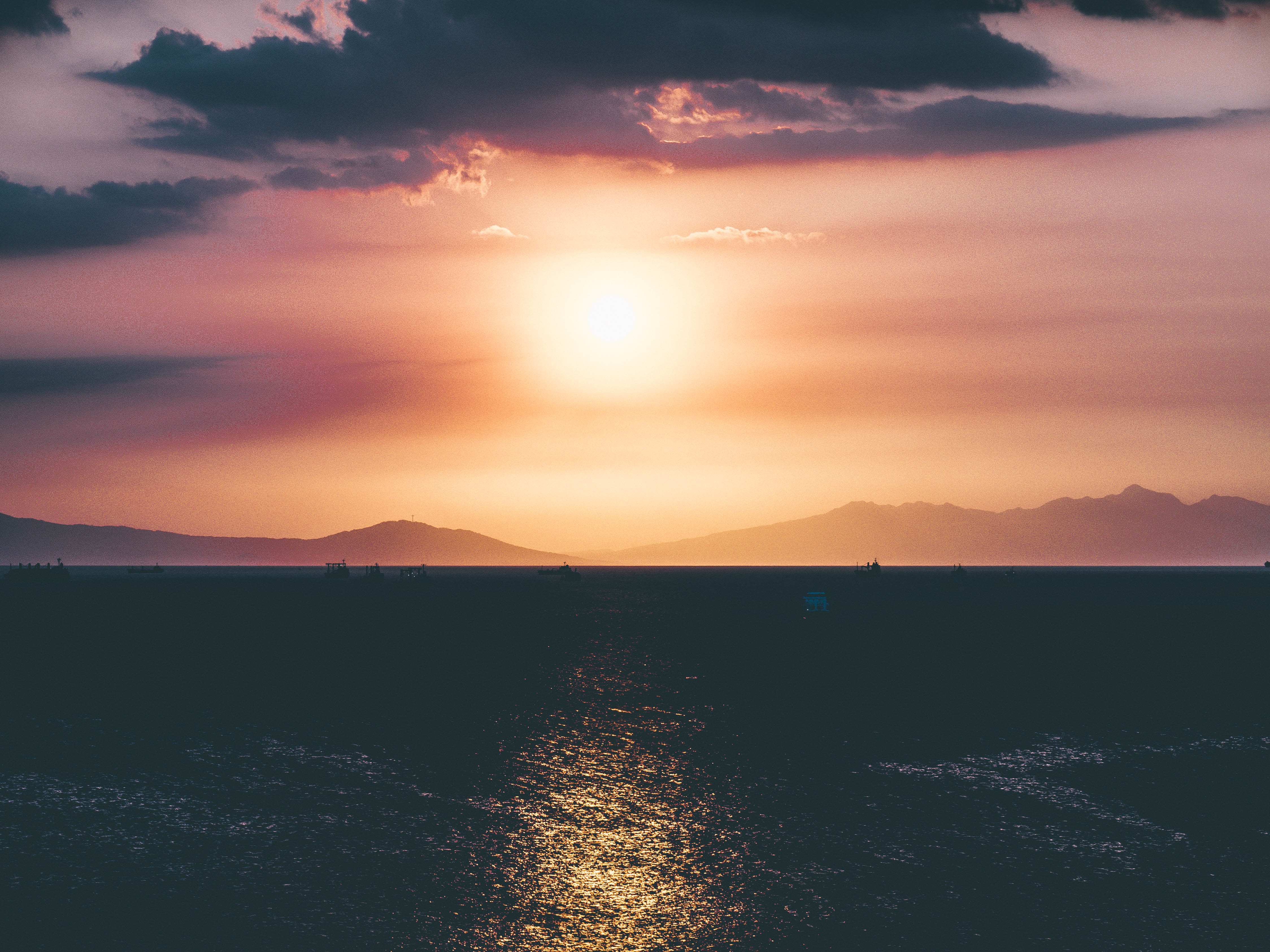 Download mobile wallpaper Sky, Horizon, Nature, Sea, Sunset for free.