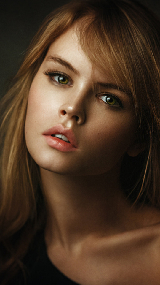 Download mobile wallpaper Blonde, Women, Green Eyes, Anastasiya Scheglova for free.