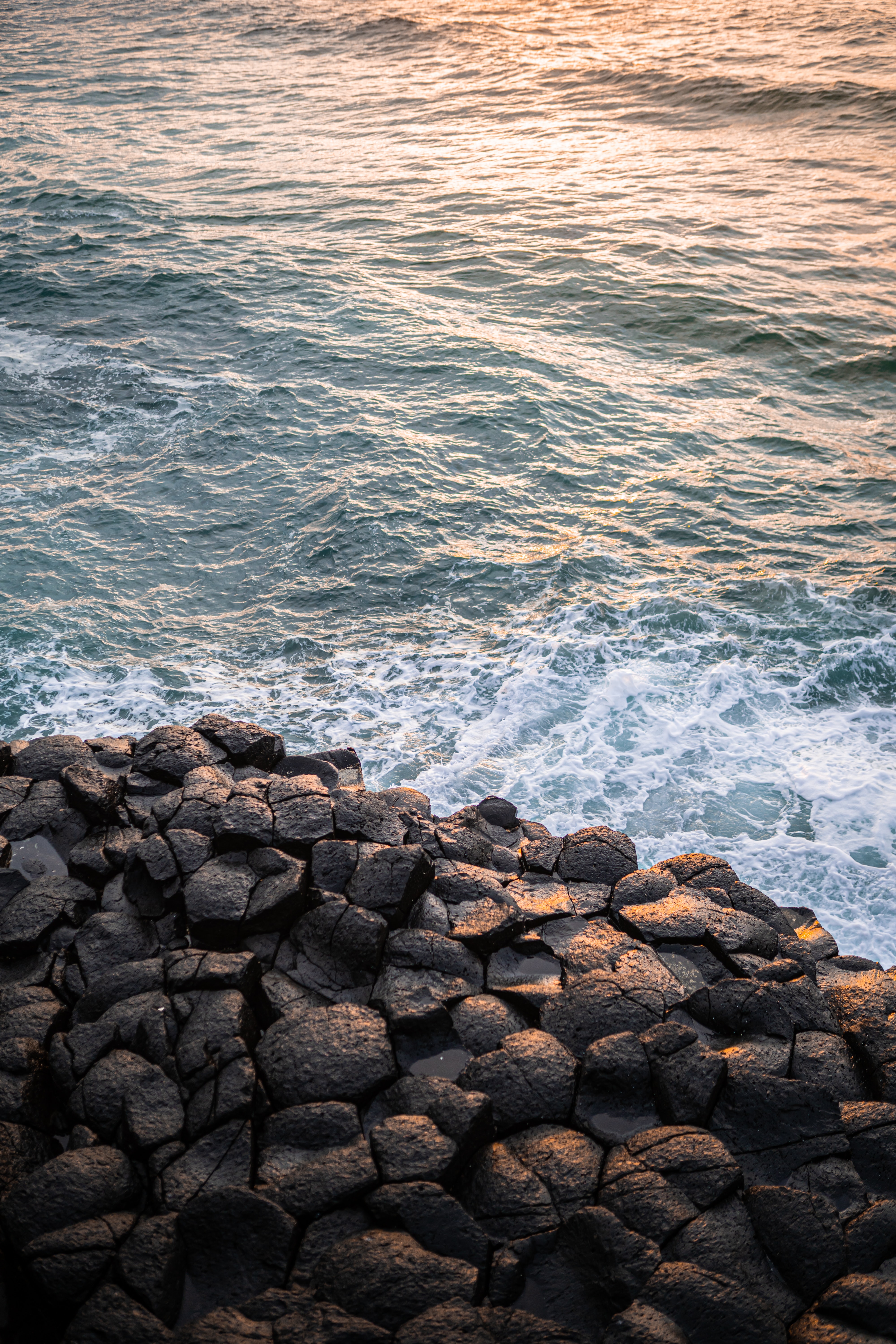 無料モバイル壁紙自然, 海, ストーンズ, 波, 岩をダウンロードします。