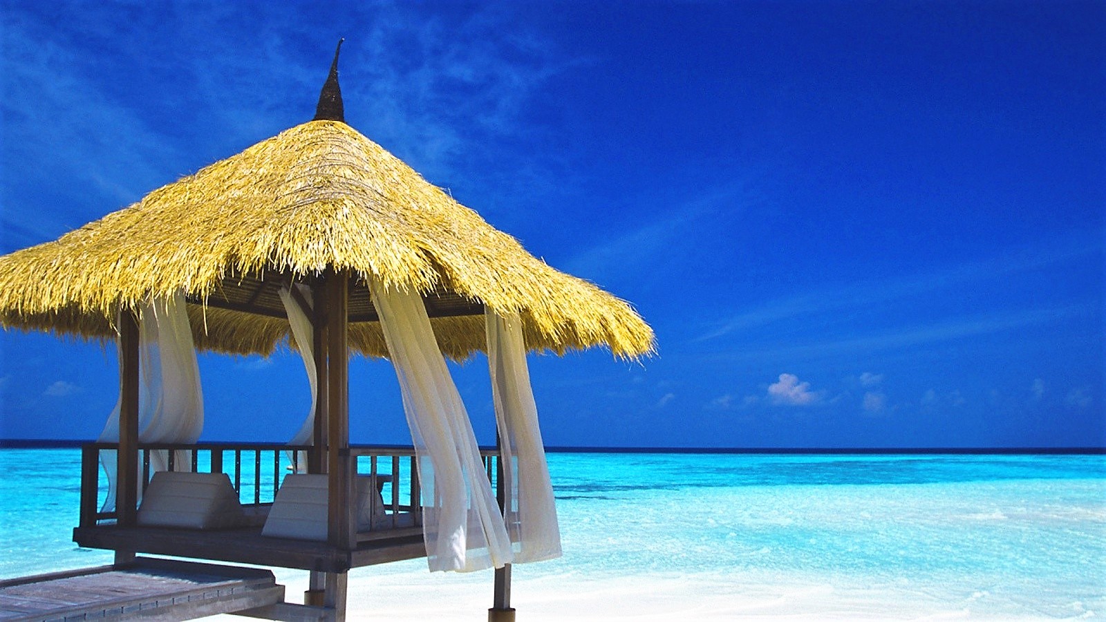 Free download wallpaper Sea, Horizon, Ocean, Tropical, Resort, Bungalow, Man Made on your PC desktop