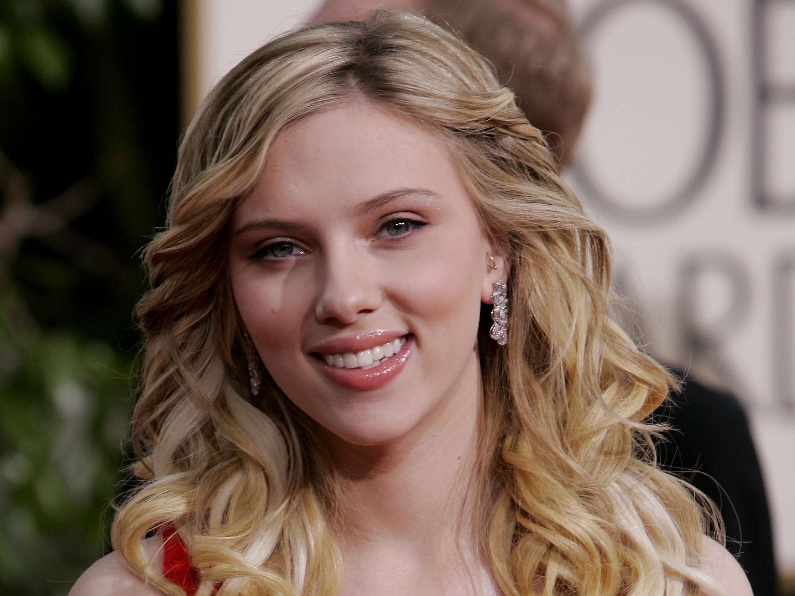 Descarga gratis la imagen Scarlett Johansson, Celebridades en el escritorio de tu PC