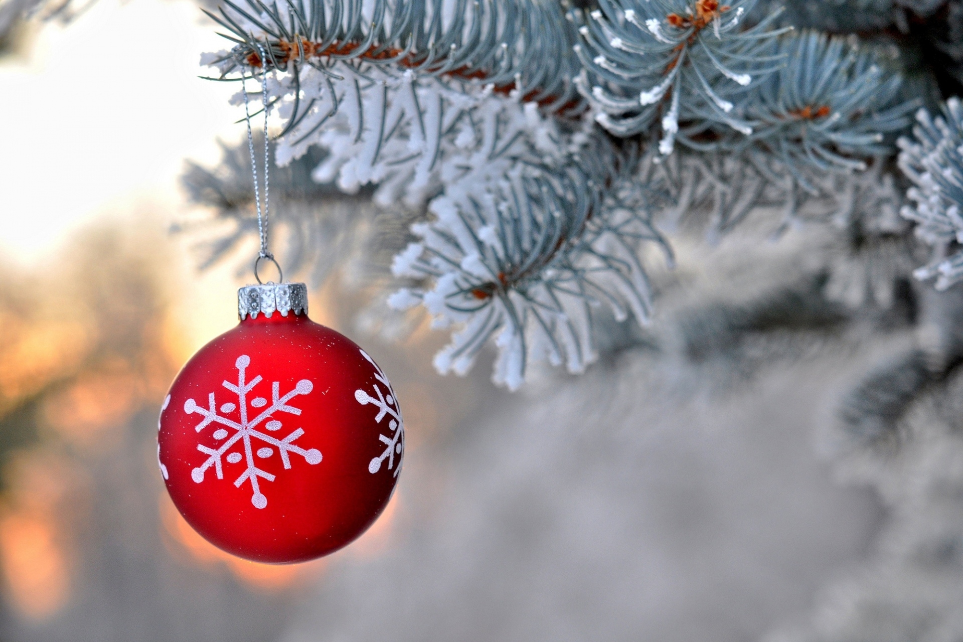 Download mobile wallpaper Christmas, Holiday, Decoration, Snowflake, Bauble for free.