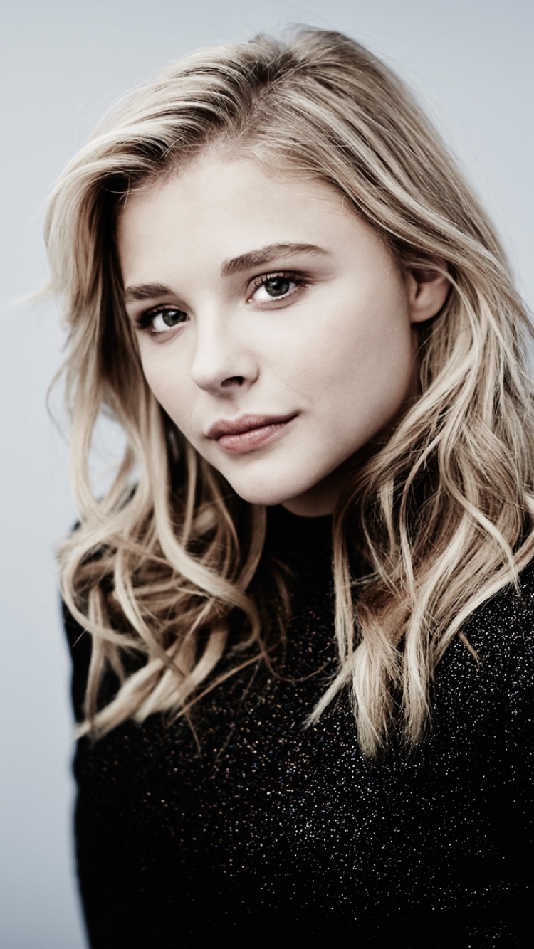 Download mobile wallpaper Celebrity, Chloë Grace Moretz for free.