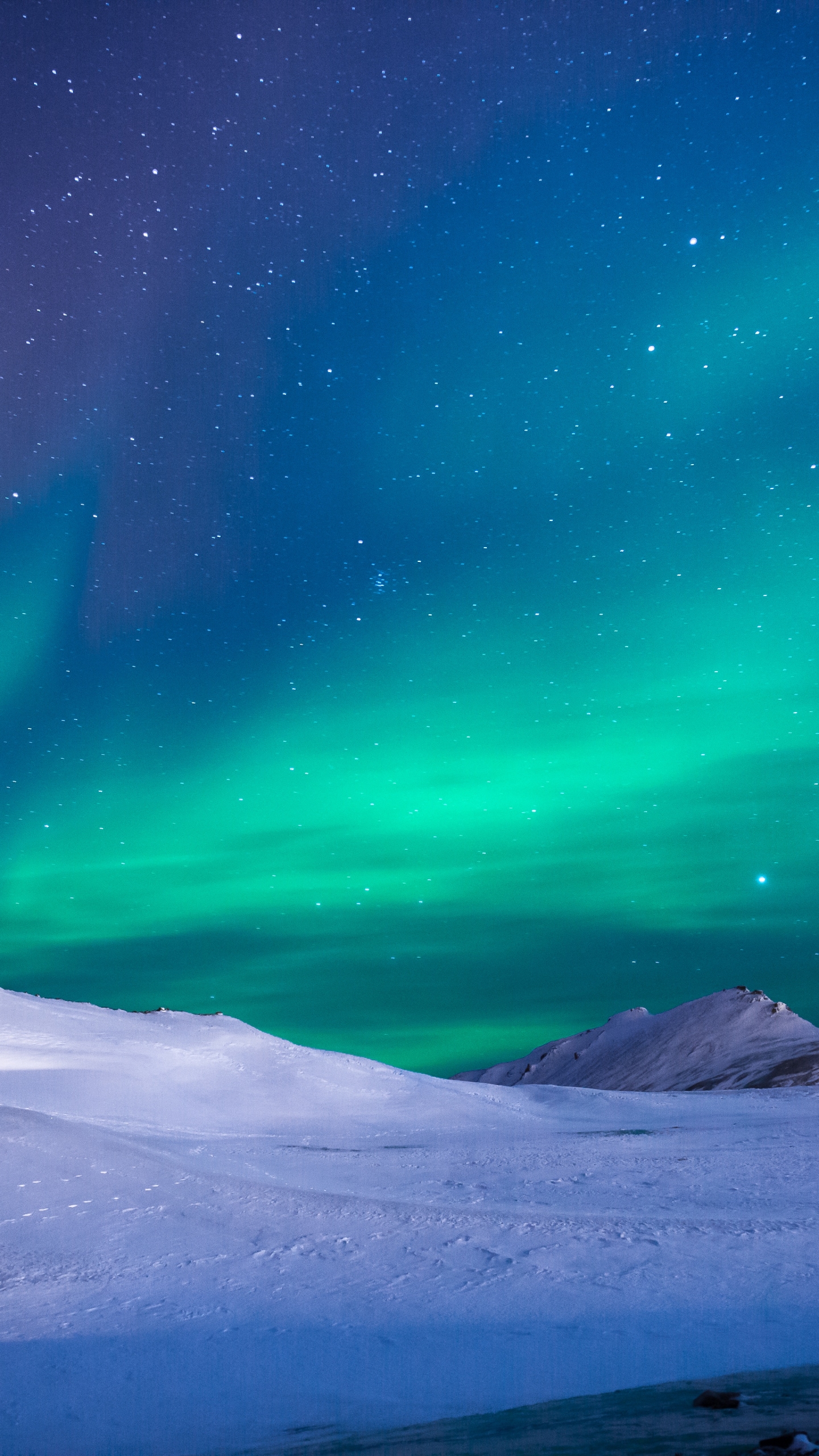 Download mobile wallpaper Winter, Sky, Snow, Light, Earth, Aurora Borealis for free.
