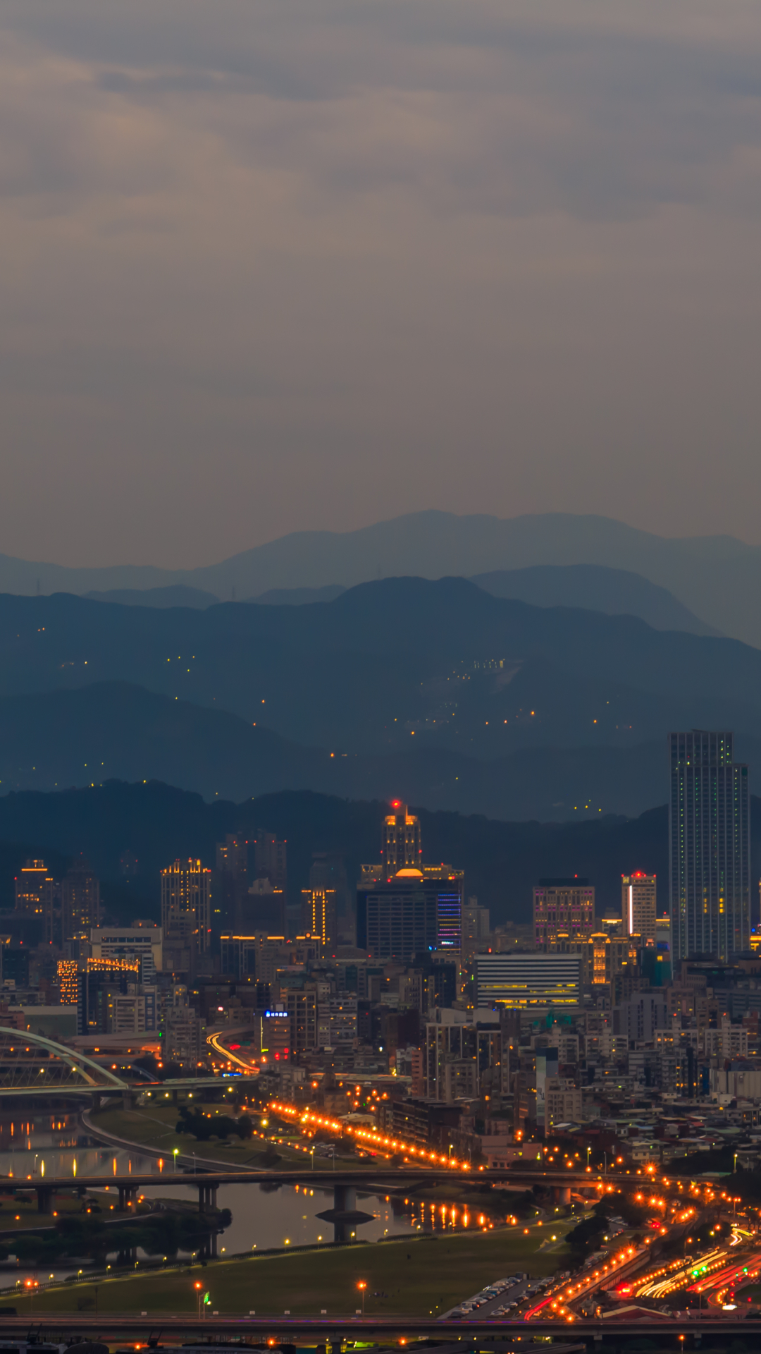 Handy-Wallpaper Städte, Berg, Gebirge, Nacht, Taiwan, Taipeh, Menschengemacht, Taipei 101 kostenlos herunterladen.