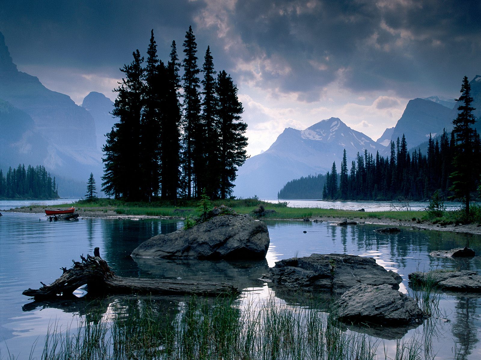 520780 baixar imagens lagos, montanha, lago, terra/natureza, árvore - papéis de parede e protetores de tela gratuitamente