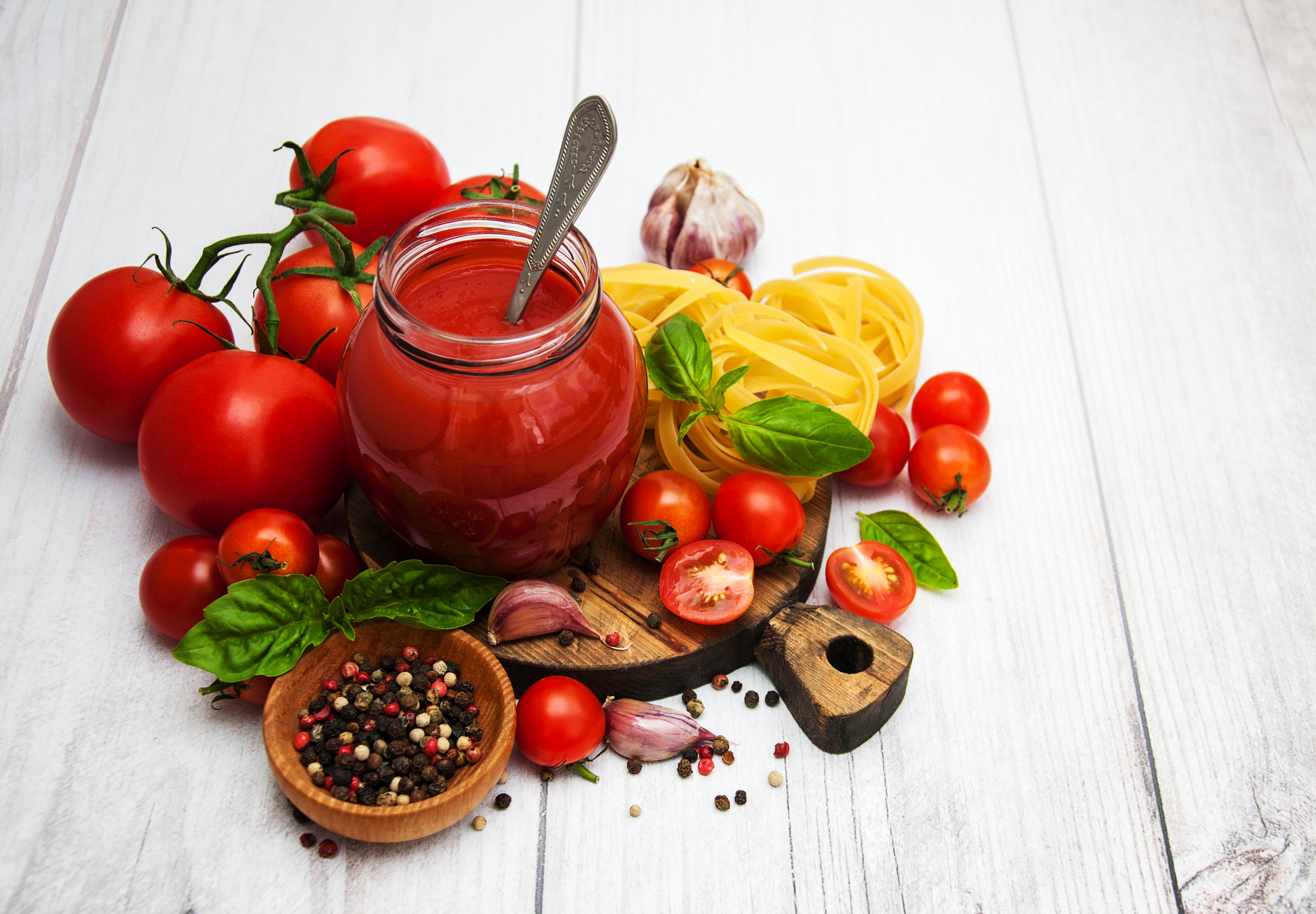 Handy-Wallpaper Tomate, Pasta, Nahrungsmittel, Stillleben kostenlos herunterladen.