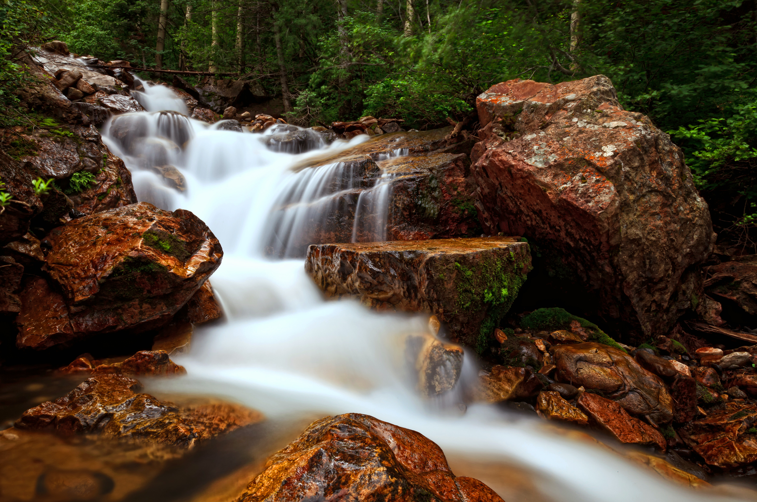 Handy-Wallpaper Wasserfall, Wasserfälle, Erde/natur kostenlos herunterladen.