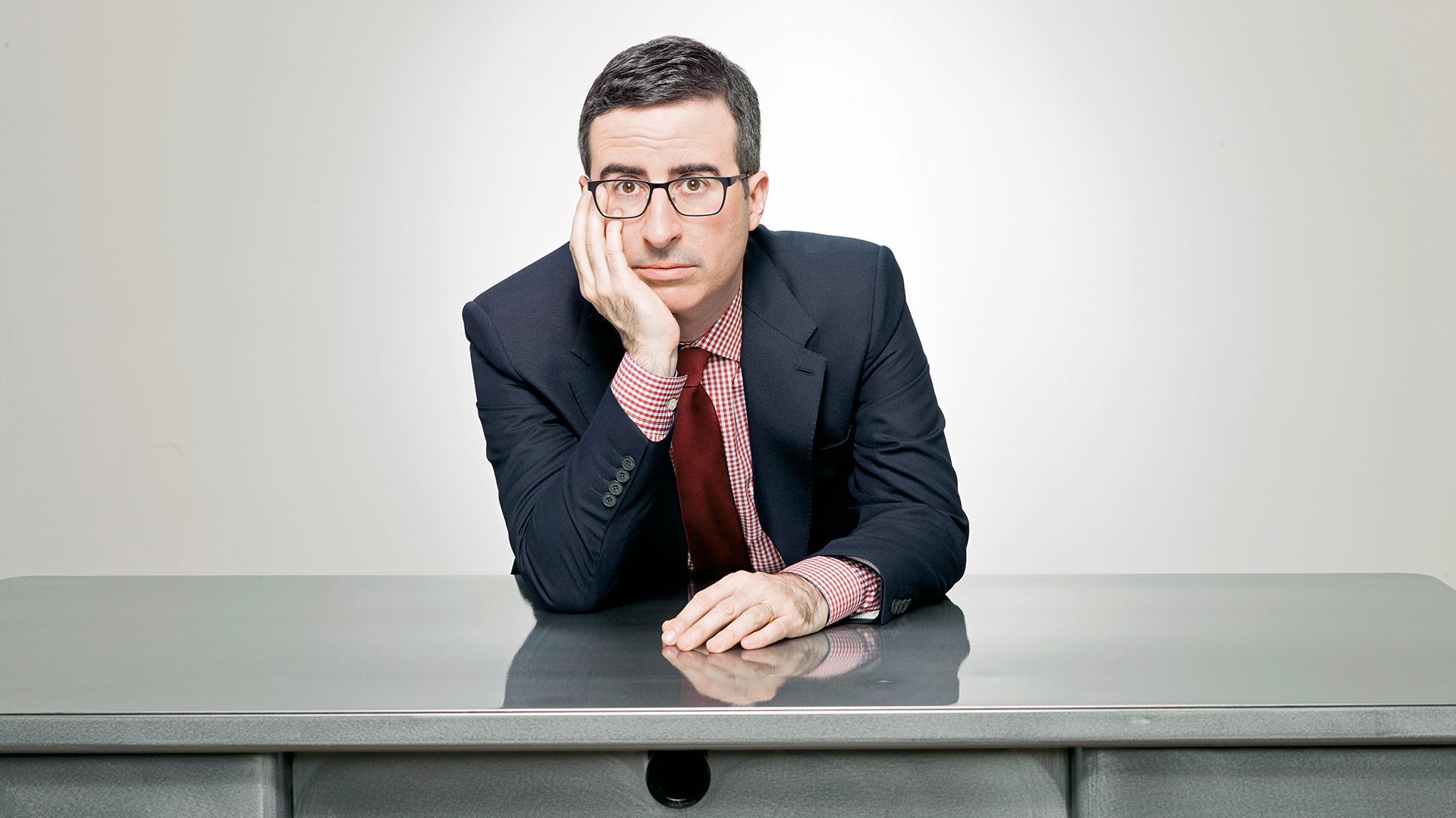 Die besten Last Week Tonight With John Oliver-Hintergründe für den Telefonbildschirm