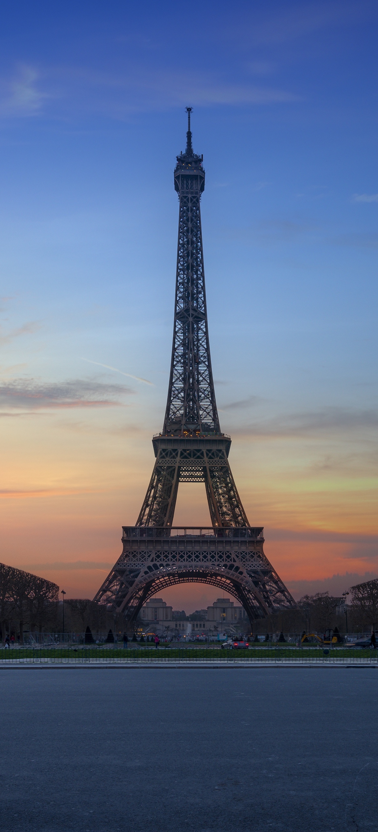 Скачать картинку Париж, Эйфелева Башня, Памятники, Франция, Памятник, Сделано Человеком в телефон бесплатно.
