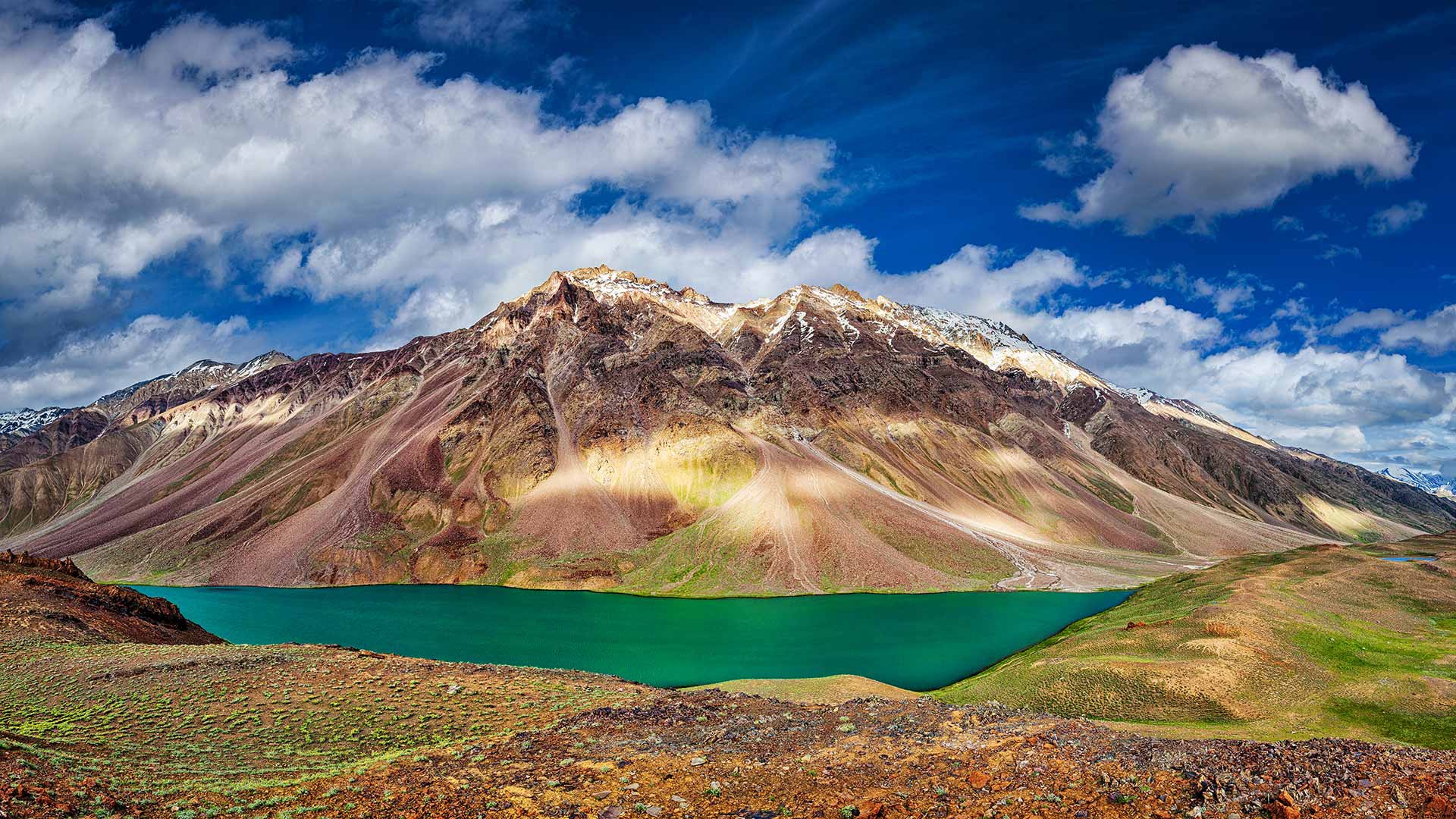 Скачать картинку Гора, Озеро, Земля/природа в телефон бесплатно.