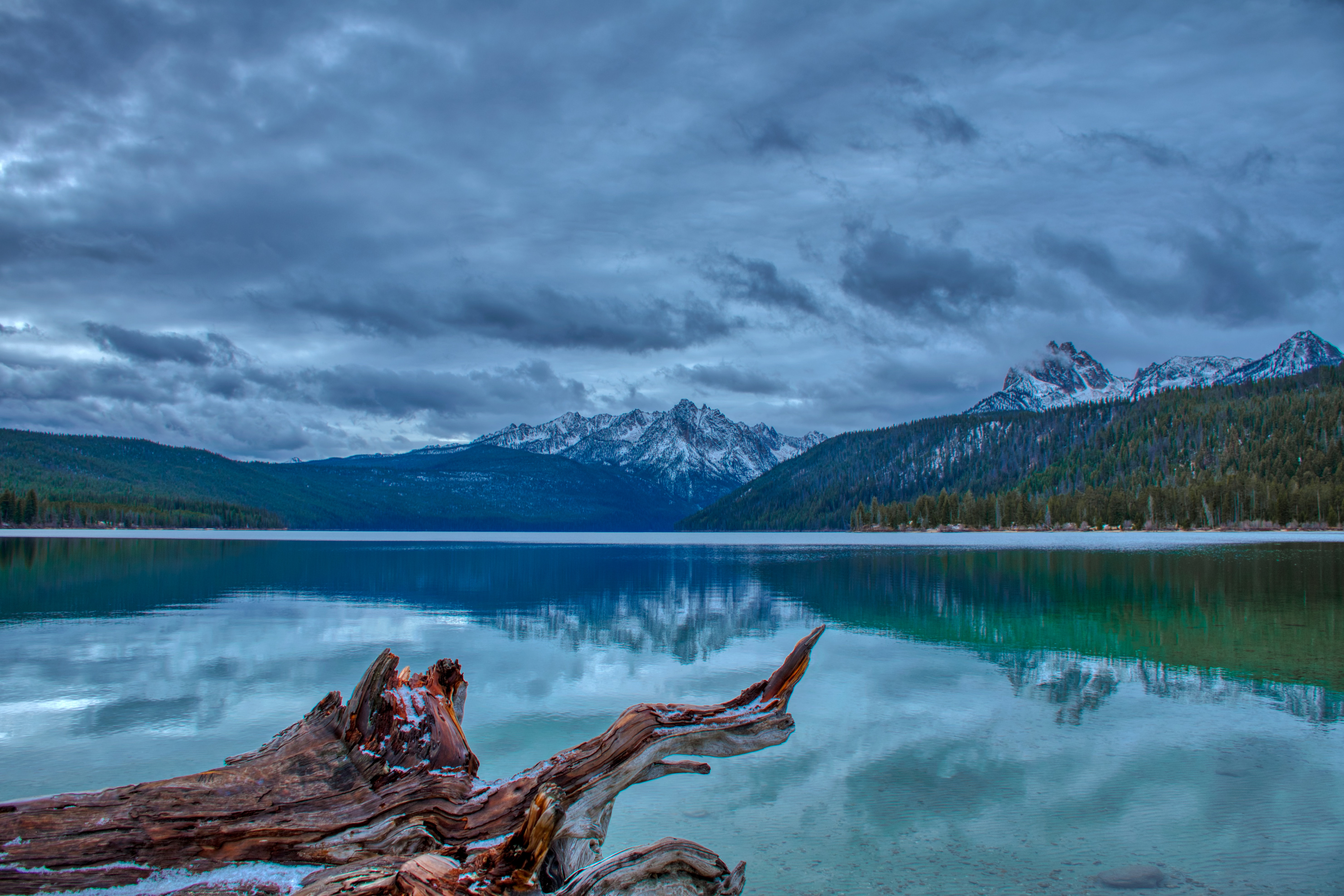Free download wallpaper Mountain, Reflection, Log, Lake, Nature, Landscape on your PC desktop