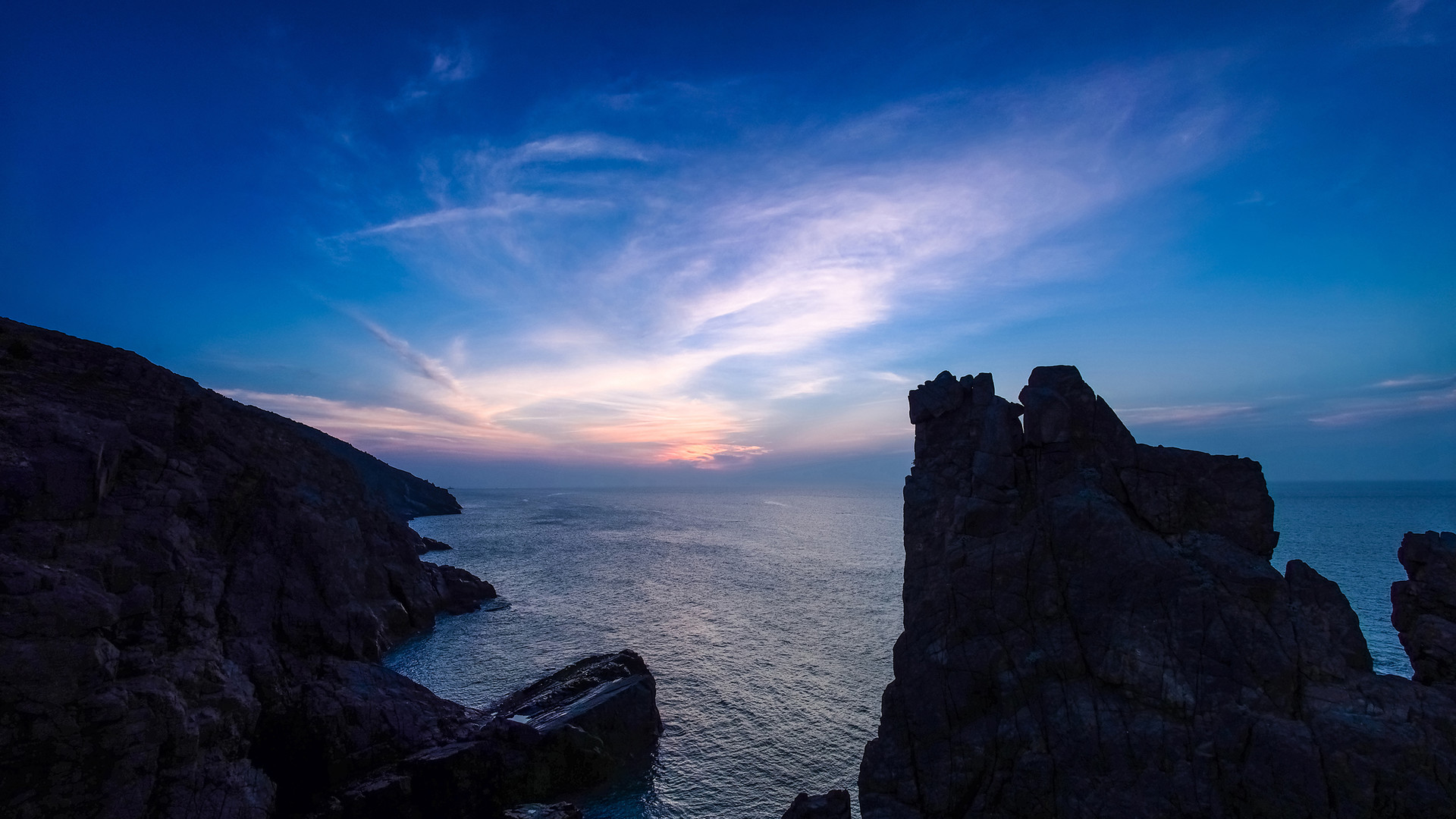 Download mobile wallpaper Sunset, Sea, Horizon, Ocean, Earth, Cliff for free.