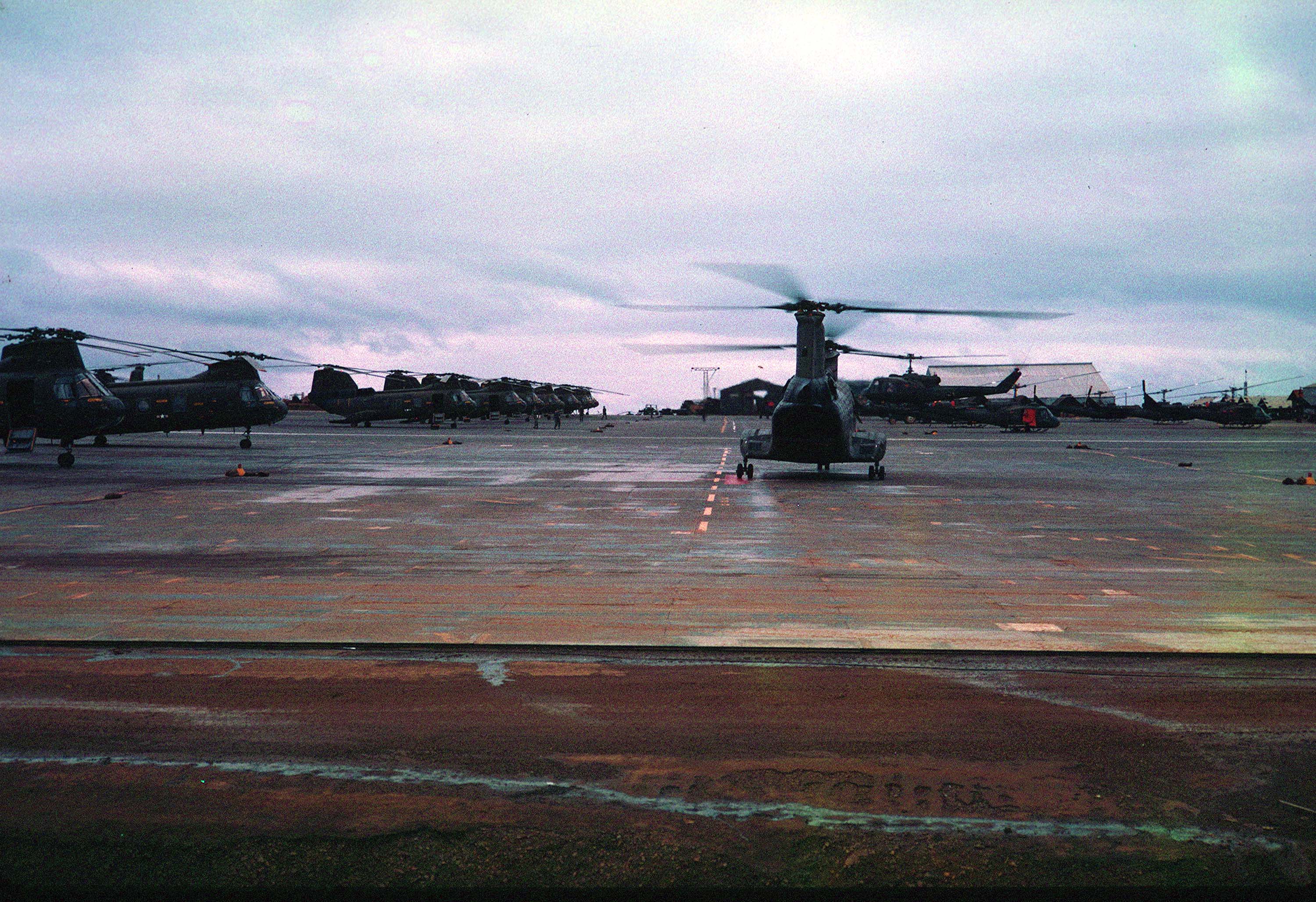 military, helicopter, bell uh 1 iroquois, ch 46 sea knight, military helicopters