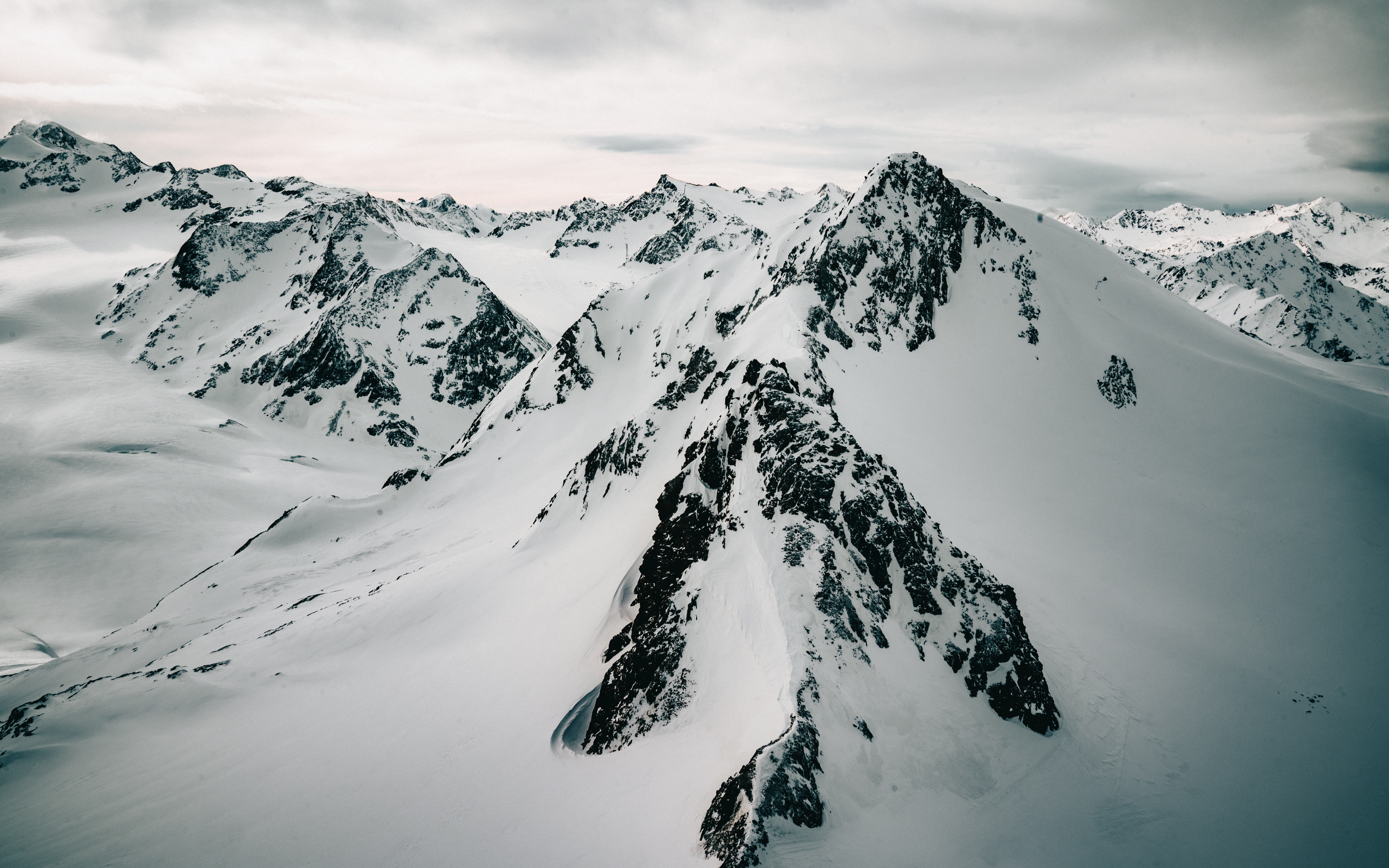 Descarga gratuita de fondo de pantalla para móvil de Montañas, Las Rocas, Rocas, Vértice, Nieve, Tops, Naturaleza.