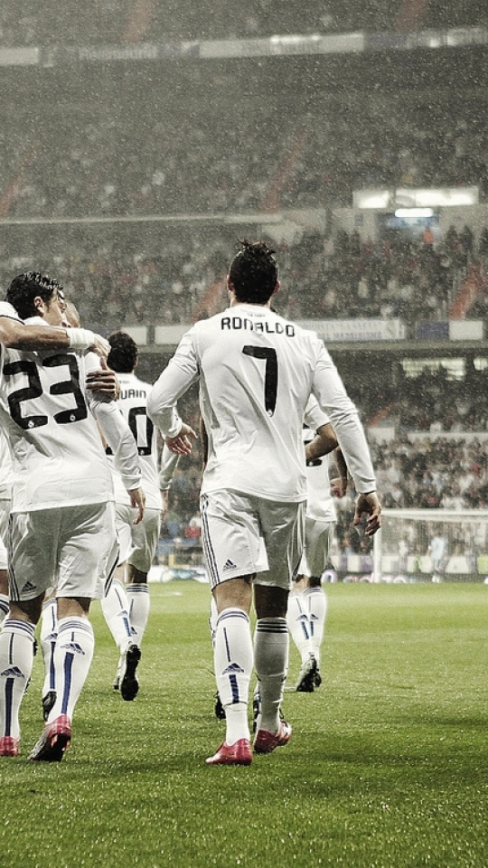 Скачати мобільні шпалери Спорт, Футбол, Реал Мадрид C F безкоштовно.