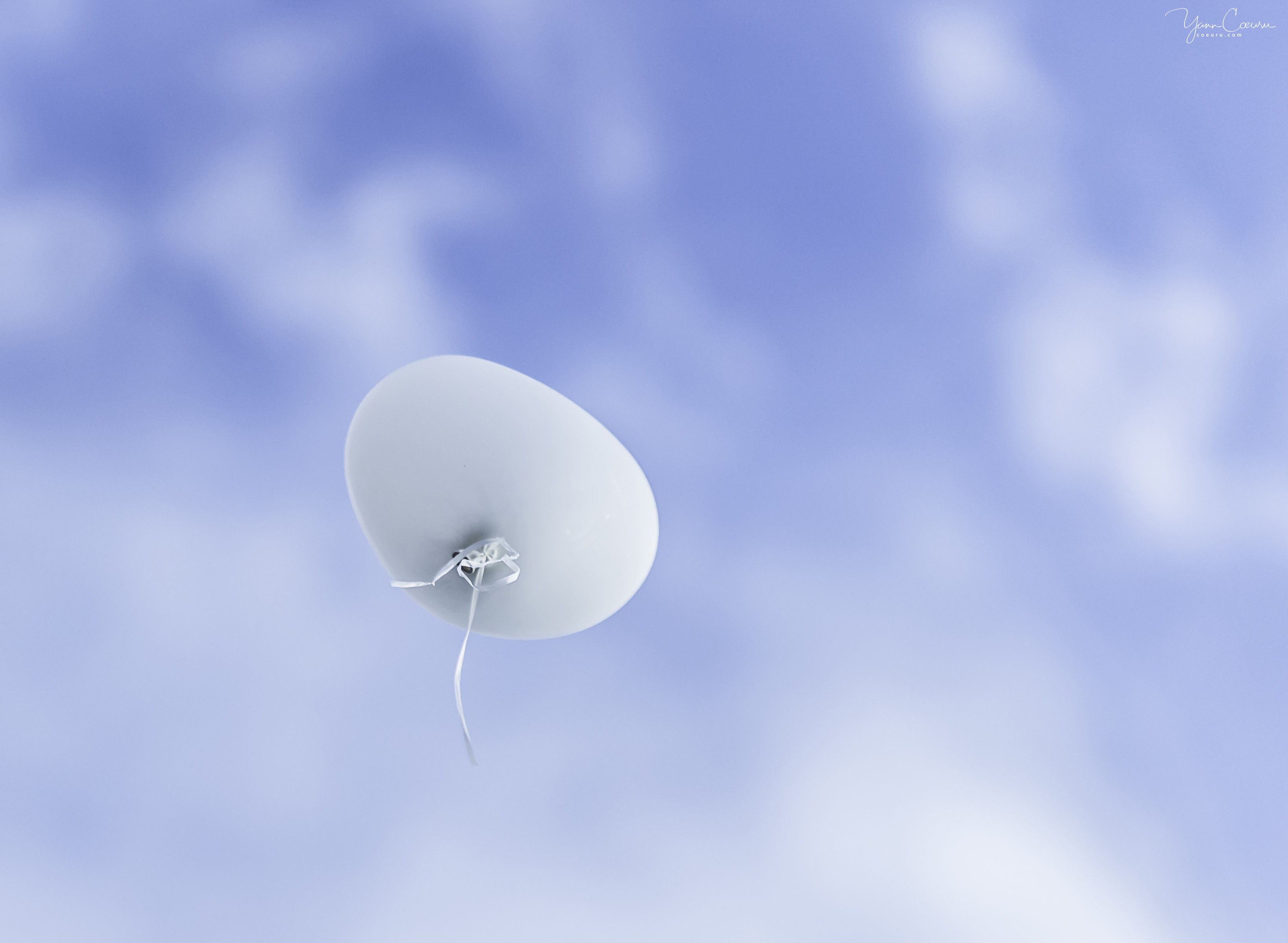 157818 Bild herunterladen sky, clouds, weiß, verschiedenes, sonstige, flug, luftballon, ballon - Hintergrundbilder und Bildschirmschoner kostenlos