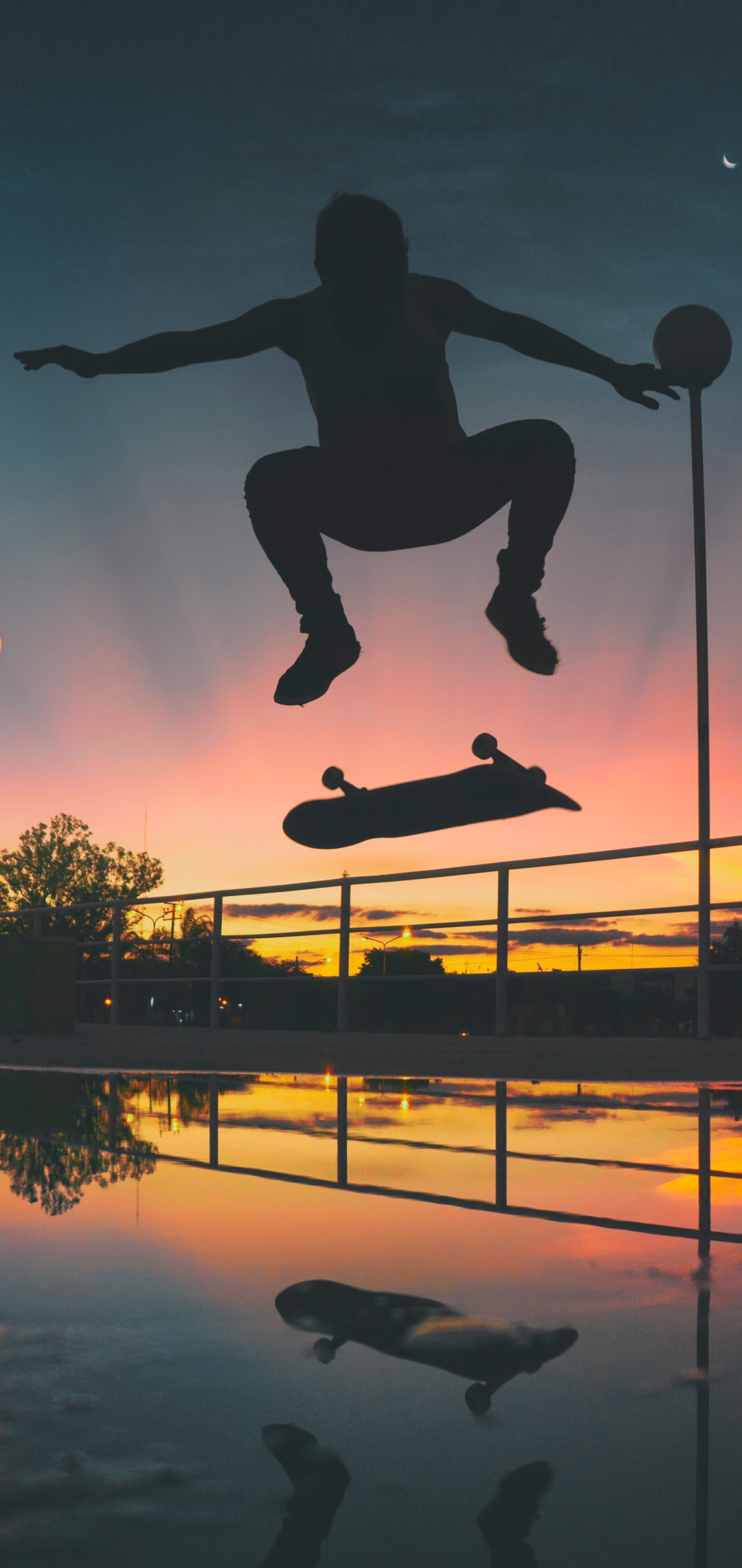 Download mobile wallpaper Sports, Sunset, Night, Skateboard, Skateboarding for free.