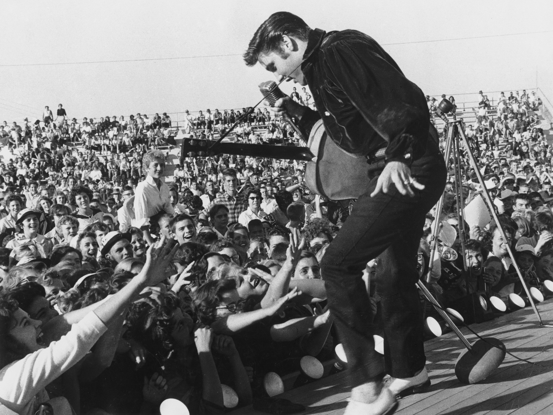 Laden Sie Elvis Presley HD-Desktop-Hintergründe herunter