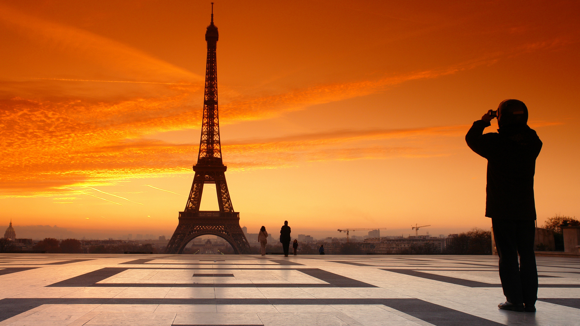 Handy-Wallpaper Eiffelturm, Menschengemacht kostenlos herunterladen.