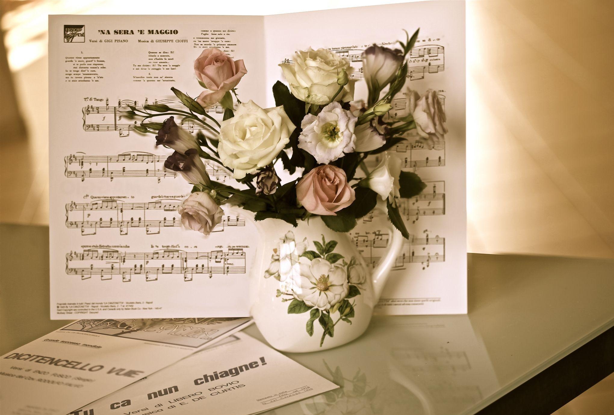 music, flowers, roses, bouquet, jug, table, notes