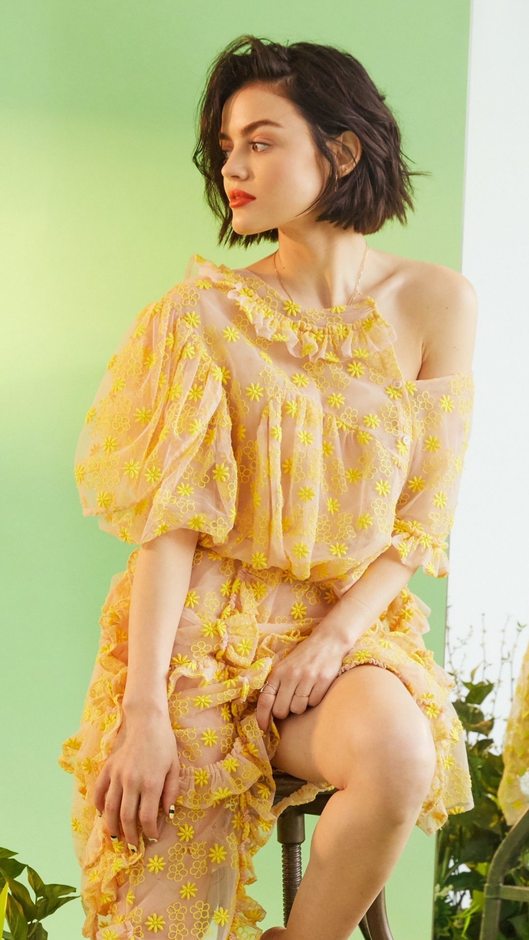 Download mobile wallpaper Brunette, American, Celebrity, Yellow Dress, Short Hair, Actress, Lipstick, Lucy Hale for free.