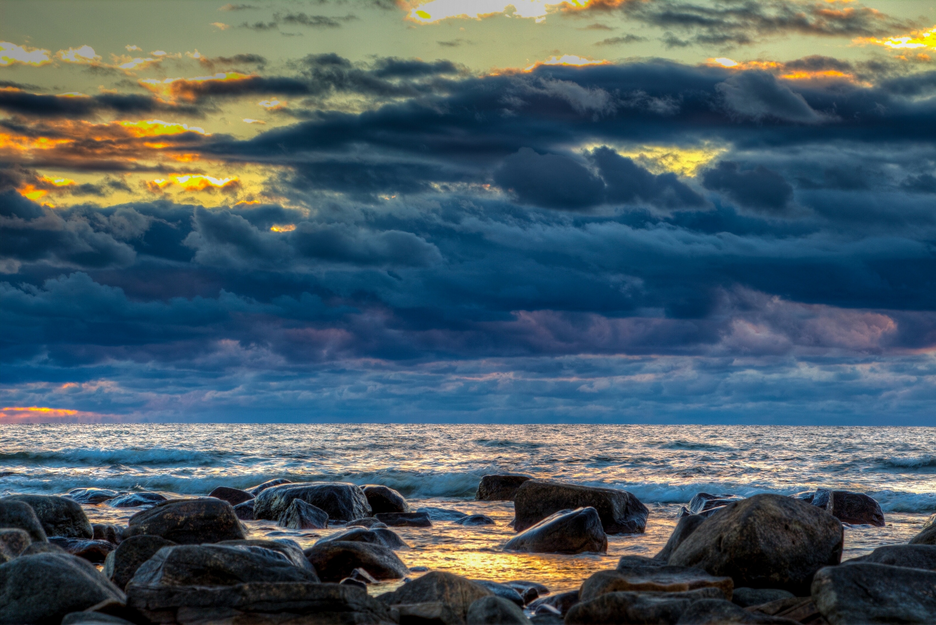 Free download wallpaper Sunset, Sky, Sea, Horizon, Ocean, Earth, Cloud on your PC desktop