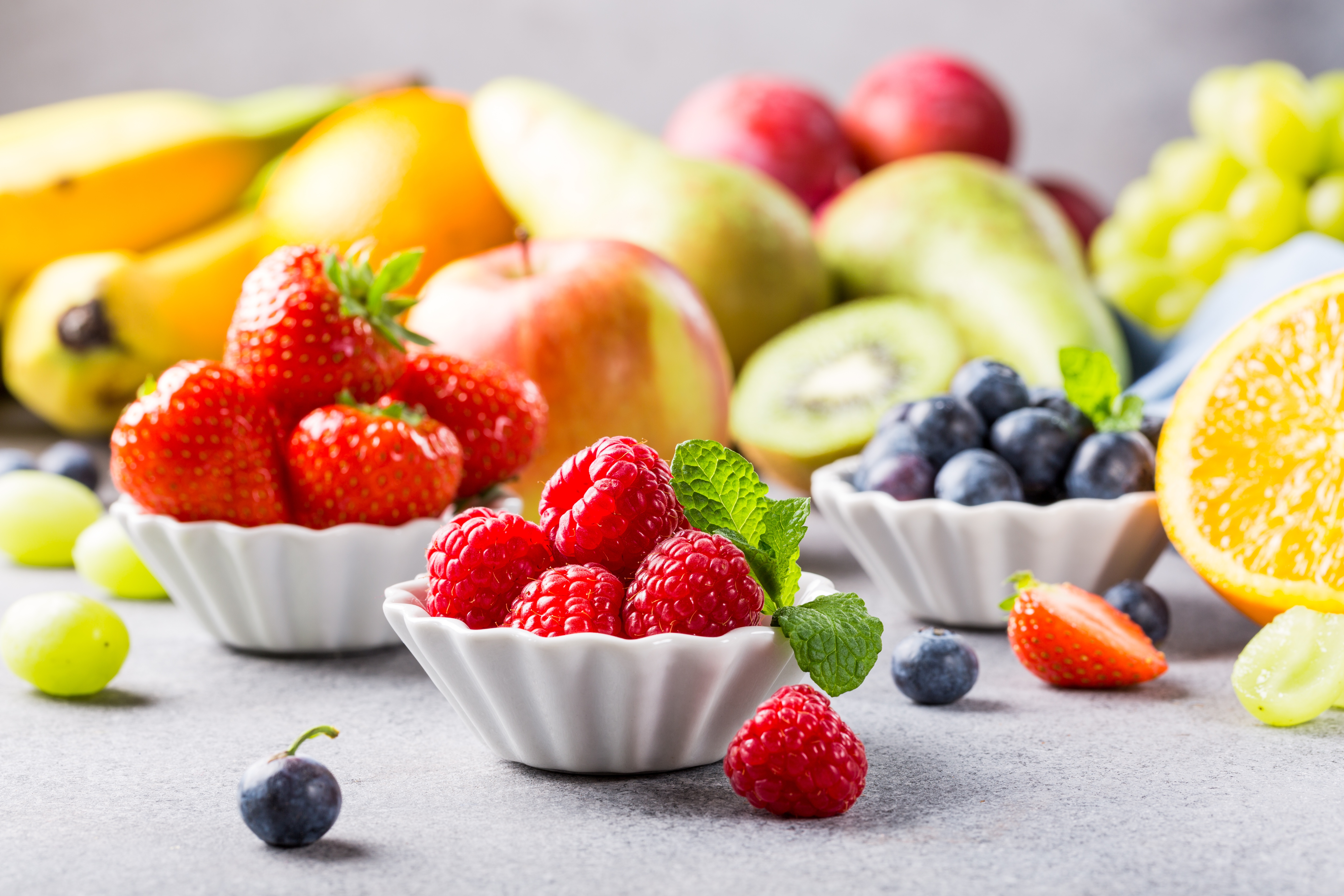 Descarga gratis la imagen Frutas, Fresa, Arándano, Frambuesa, Baya, Fruta, Alimento, Bodegón en el escritorio de tu PC