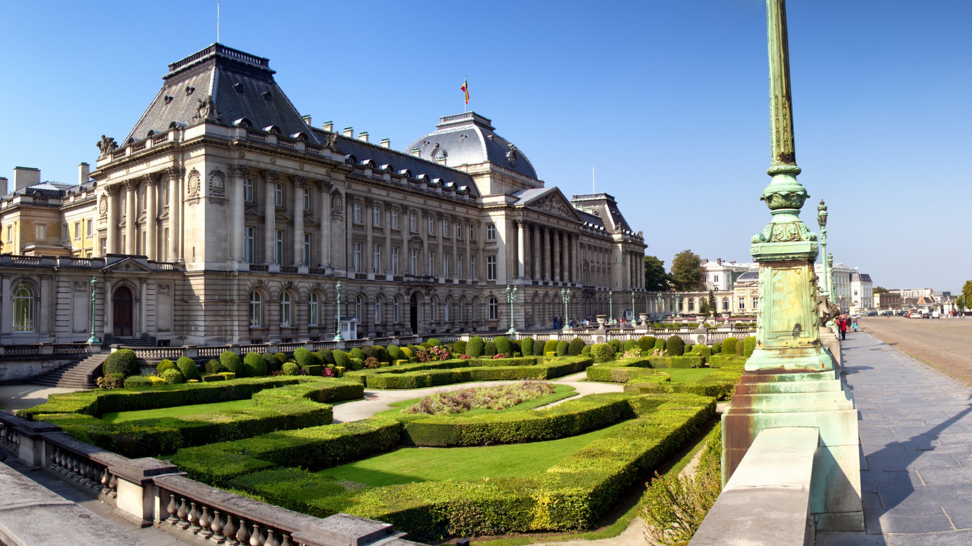 Скачать обои Королевский Дворец В Брюсселе на телефон бесплатно
